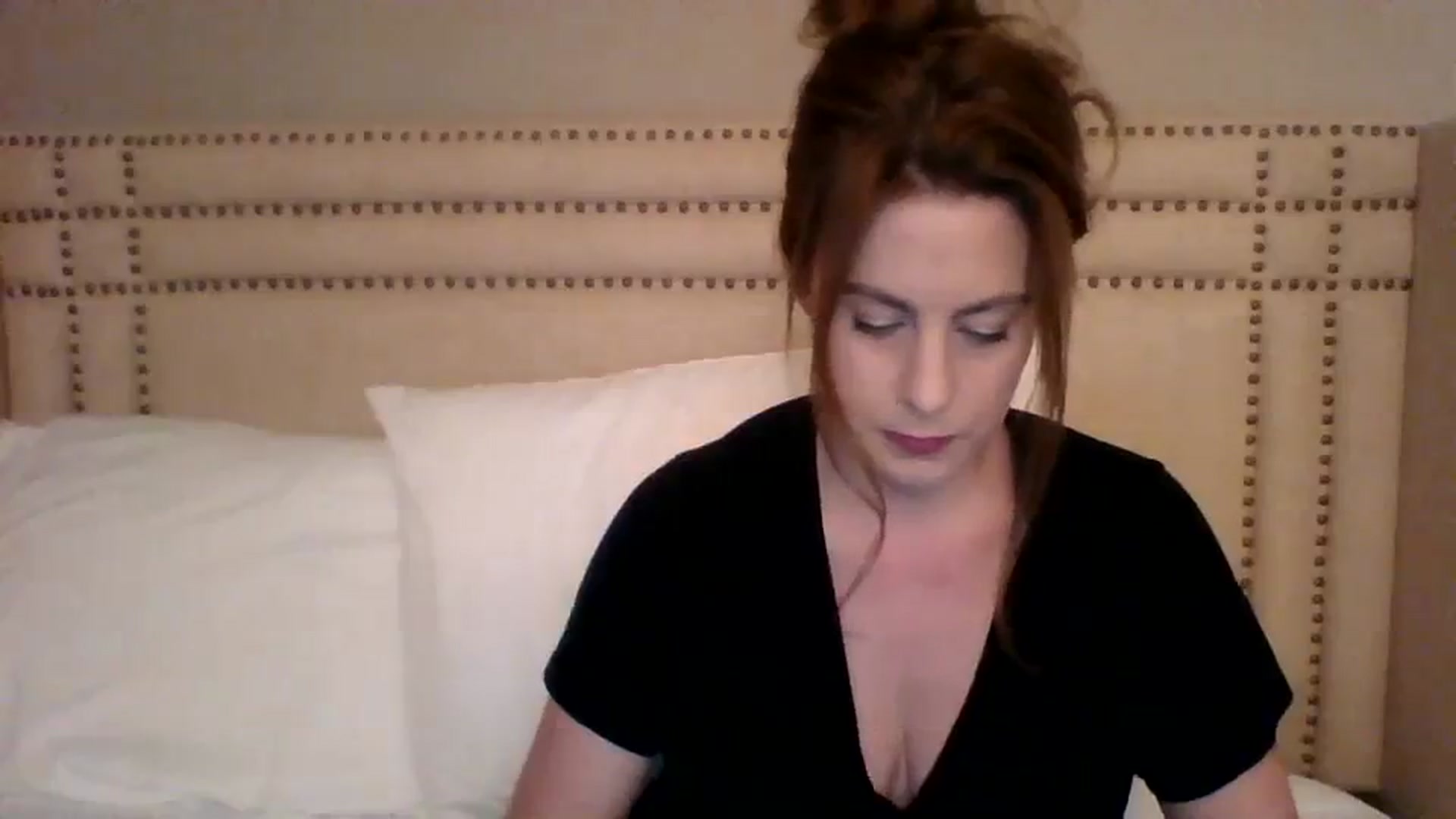 Gallery image thumbnail from AubreyMonroe's myfreecams stream on, 11/14/2023, 04:07 image 17 of 20