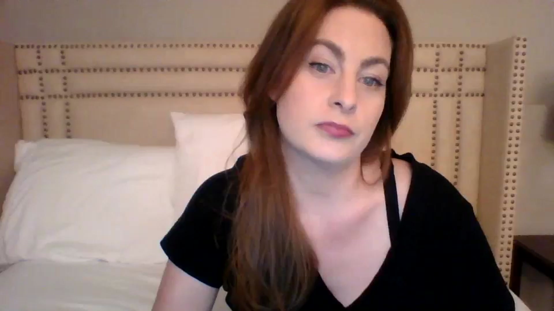 Gallery image thumbnail from AubreyMonroe's myfreecams stream on, 11/14/2023, 04:07 image 4 of 20
