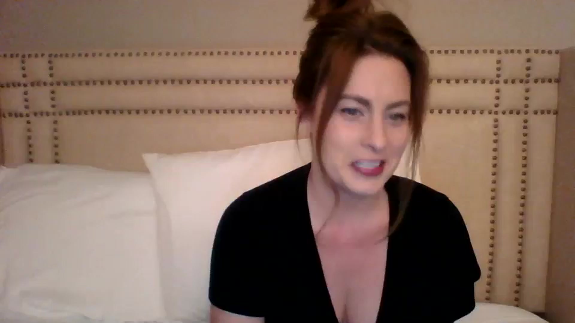 Gallery image thumbnail from AubreyMonroe's myfreecams stream on, 11/14/2023, 04:07 image 16 of 20