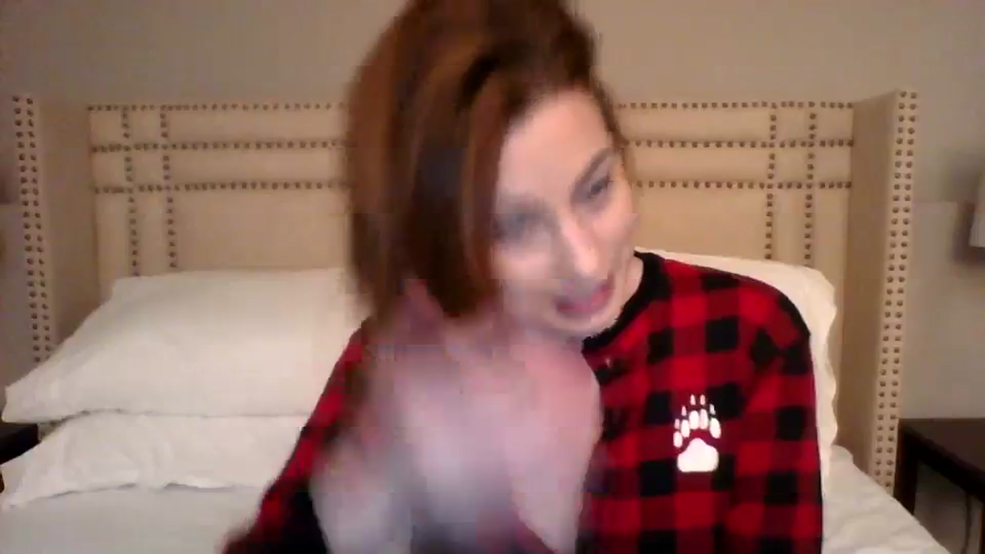 Gallery image thumbnail from AubreyMonroe's myfreecams stream on, 12/01/2023, 04:06 image 11 of 20