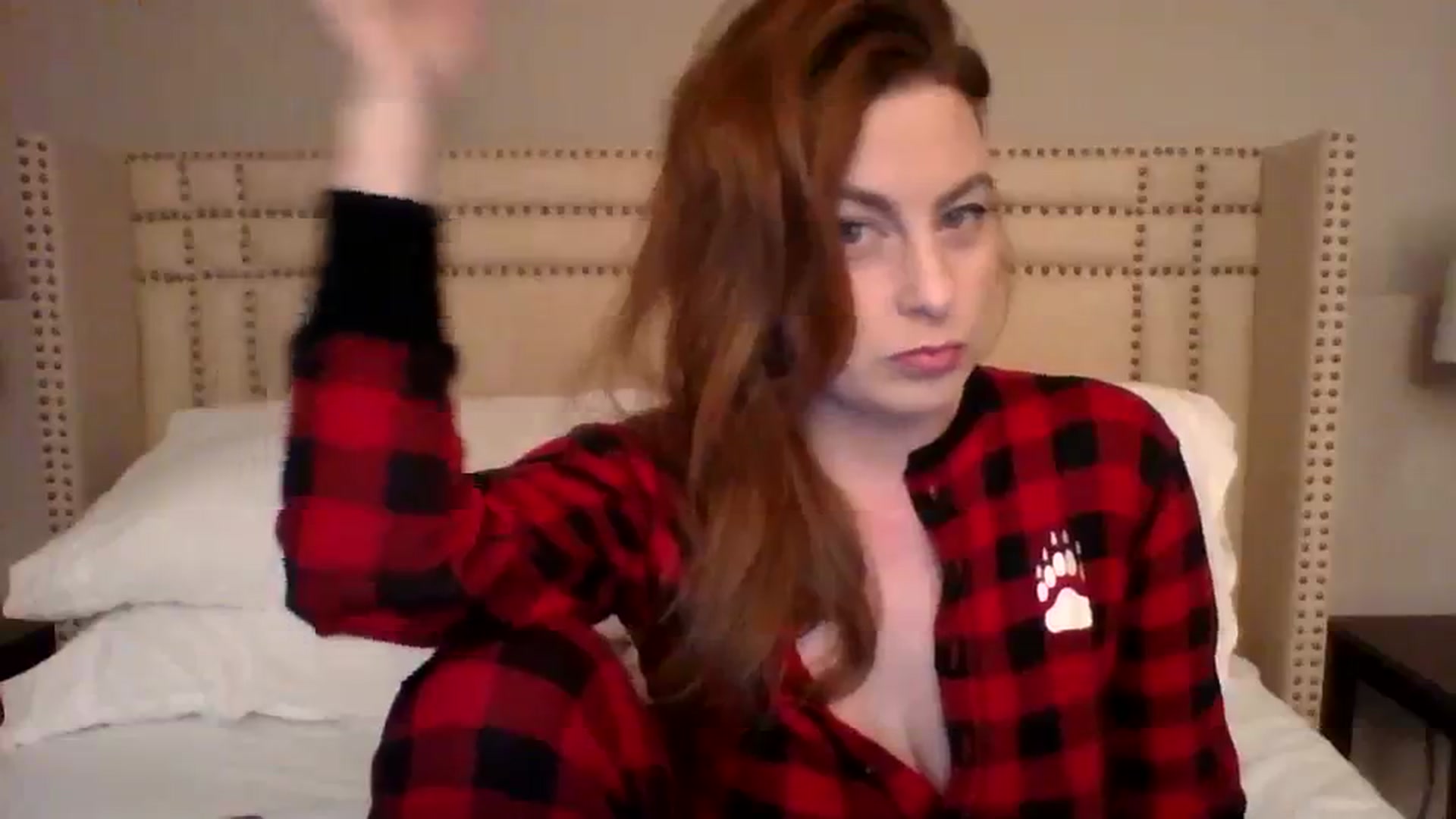 Gallery image thumbnail from AubreyMonroe's myfreecams stream on, 12/01/2023, 04:06 image 15 of 20