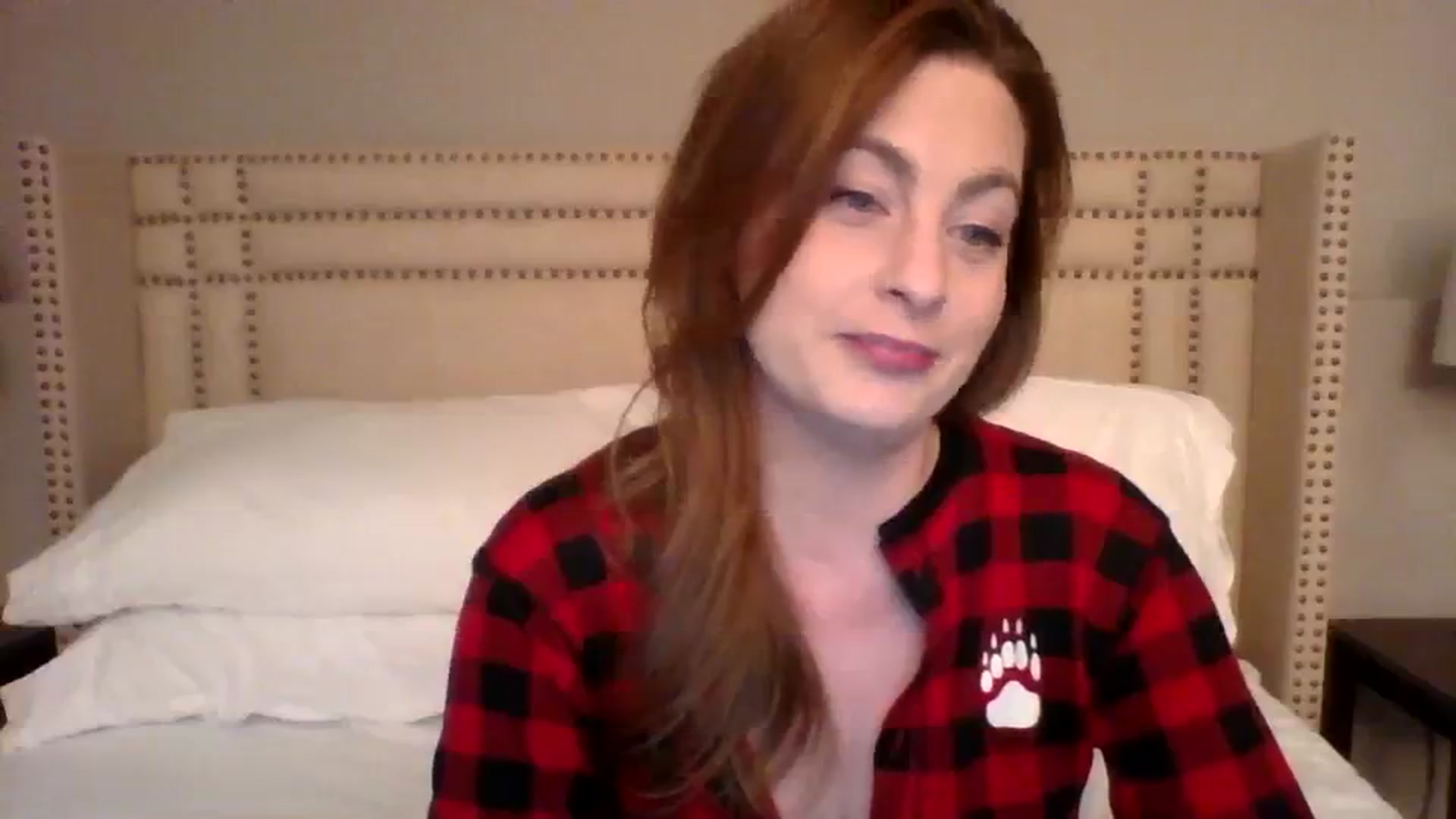 Gallery image thumbnail from AubreyMonroe's myfreecams stream on, 12/01/2023, 04:06 image 8 of 20