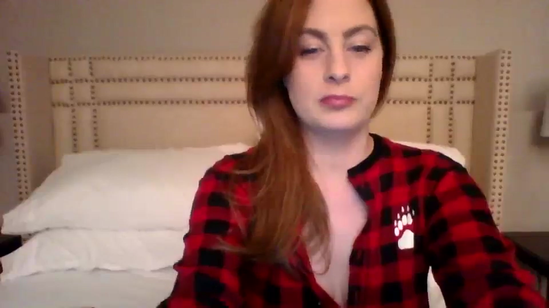 Gallery image thumbnail from AubreyMonroe's myfreecams stream on, 12/01/2023, 04:06 image 4 of 20