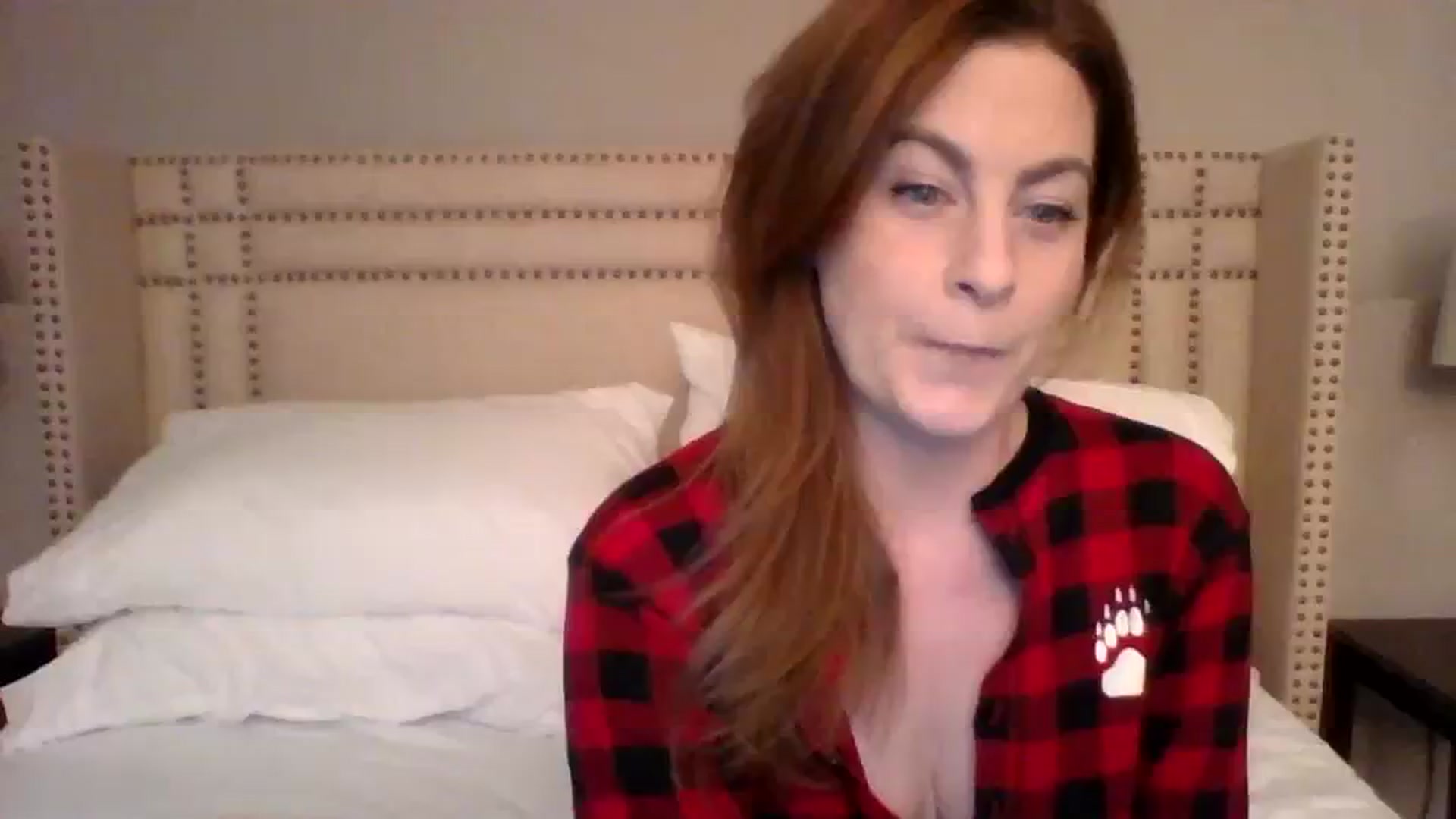 Gallery image thumbnail from AubreyMonroe's myfreecams stream on, 12/01/2023, 04:06 image 1 of 20