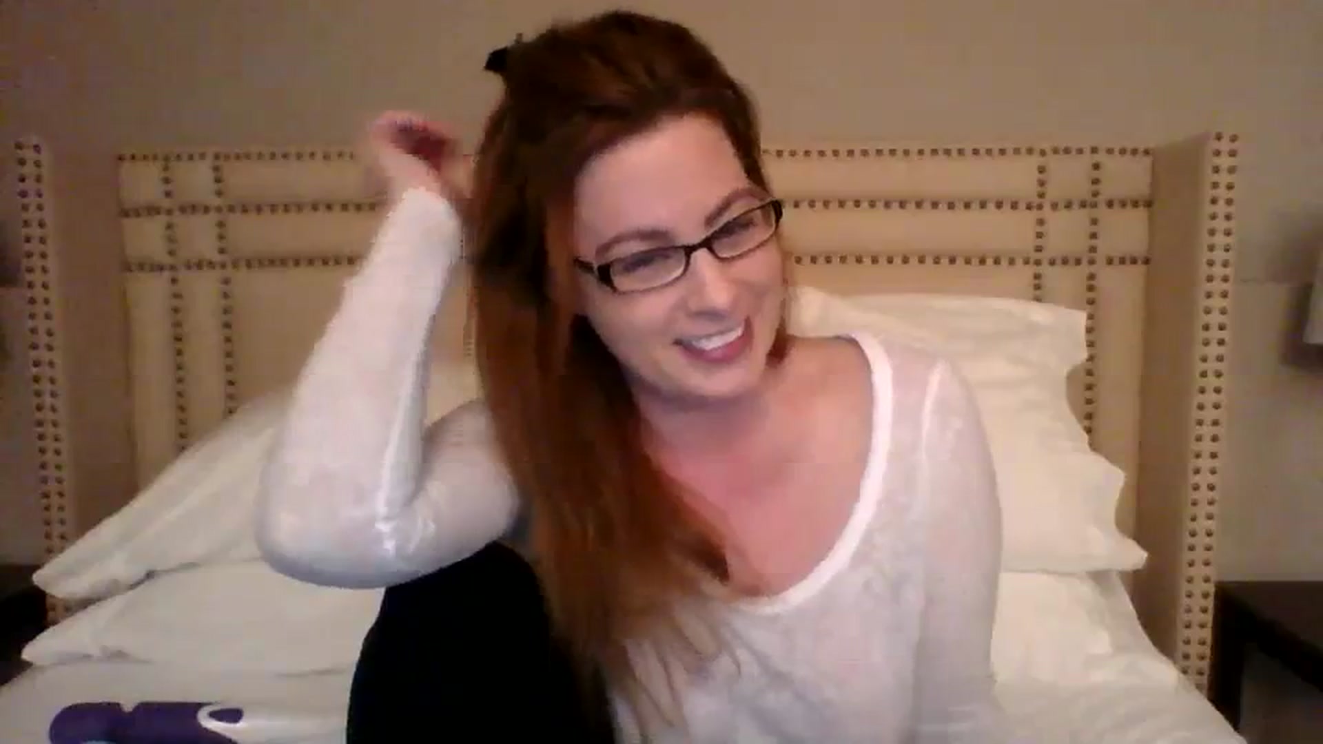 Gallery image thumbnail from AubreyMonroe's myfreecams stream on, 12/06/2023, 04:03 image 14 of 20