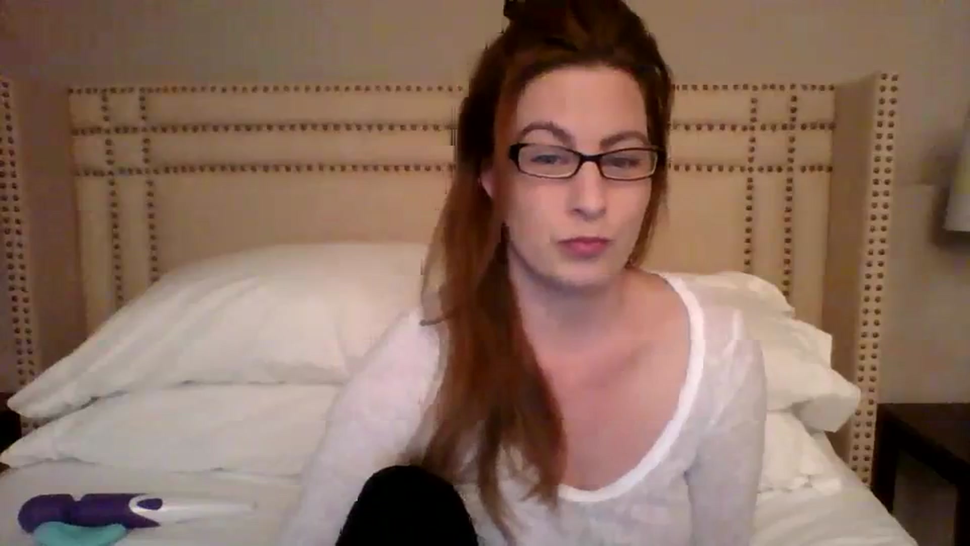 Gallery image thumbnail from AubreyMonroe's myfreecams stream on, 12/06/2023, 04:03 image 9 of 20