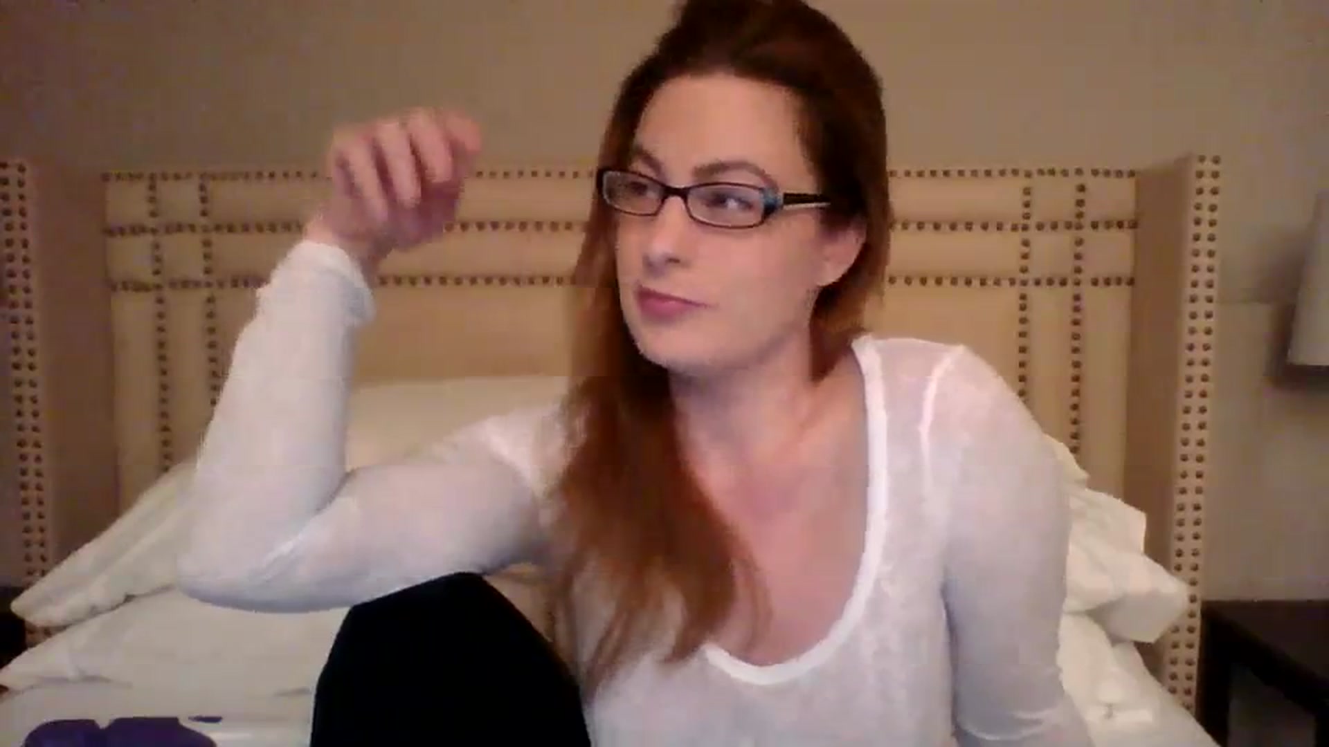 Gallery image thumbnail from AubreyMonroe's myfreecams stream on, 12/06/2023, 04:03 image 5 of 20