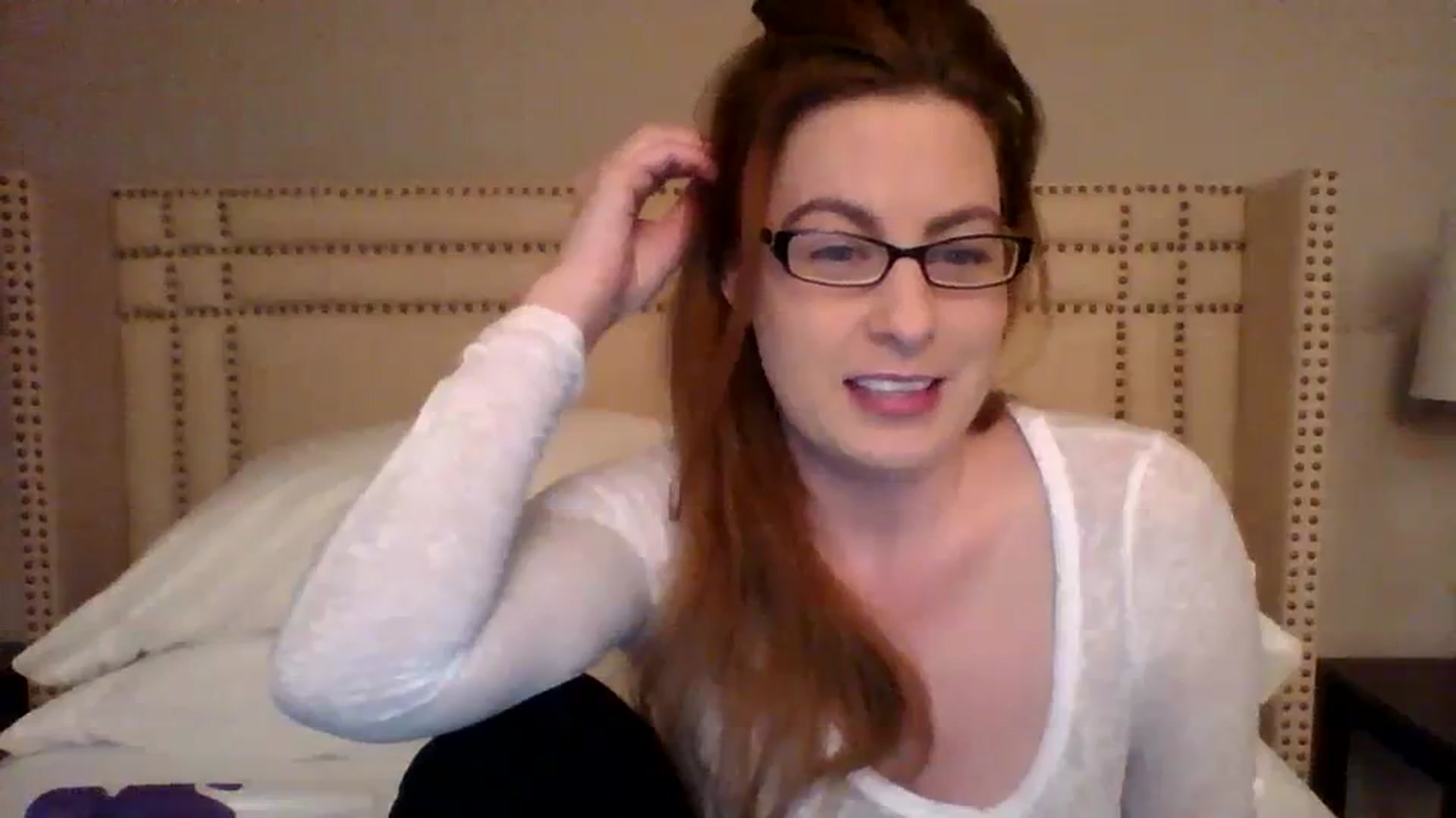 Gallery image thumbnail from AubreyMonroe's myfreecams stream on, 12/06/2023, 04:03 image 4 of 20