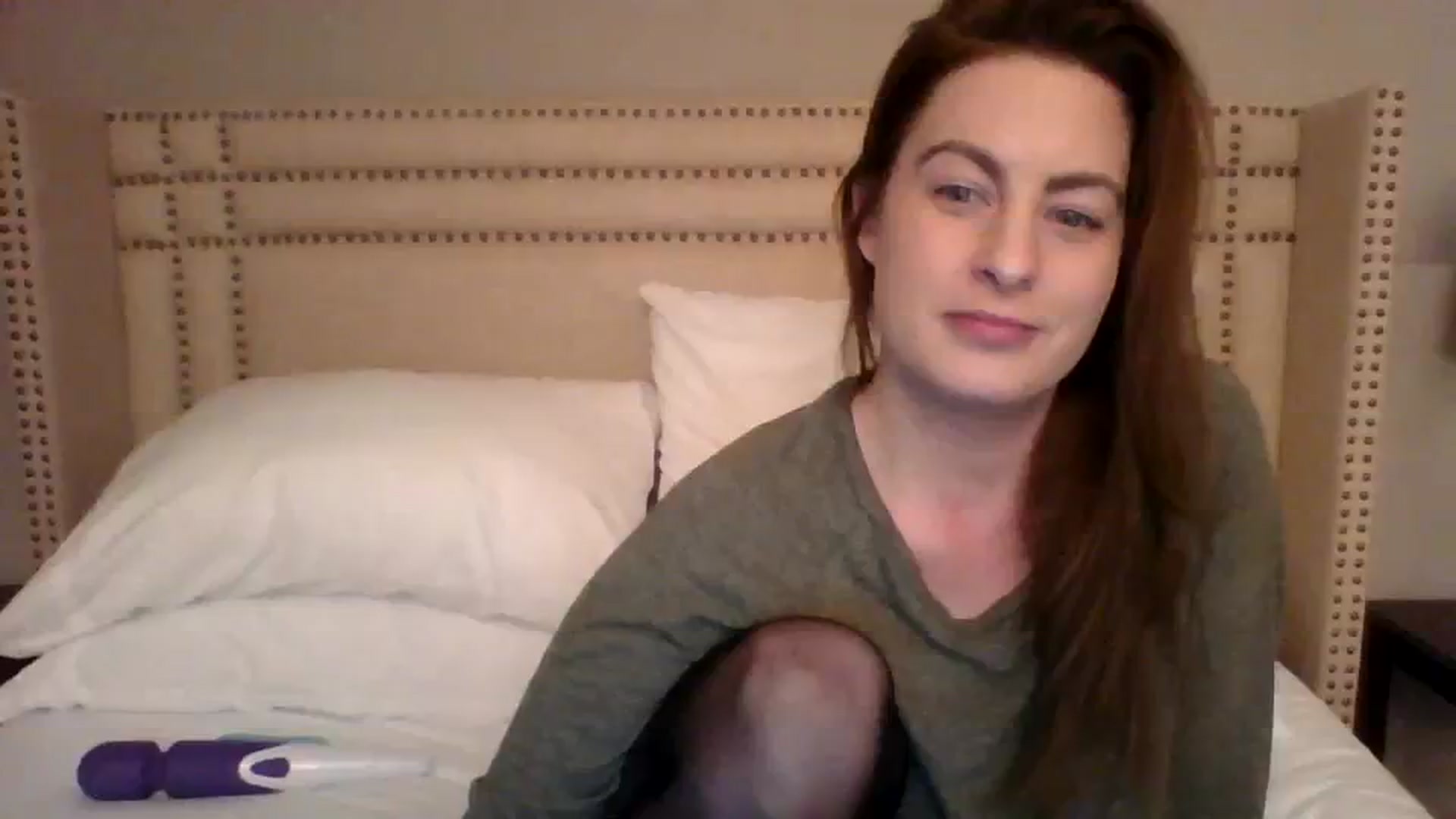 Gallery image thumbnail from AubreyMonroe's myfreecams stream on, 12/14/2023, 04:07 image 10 of 20