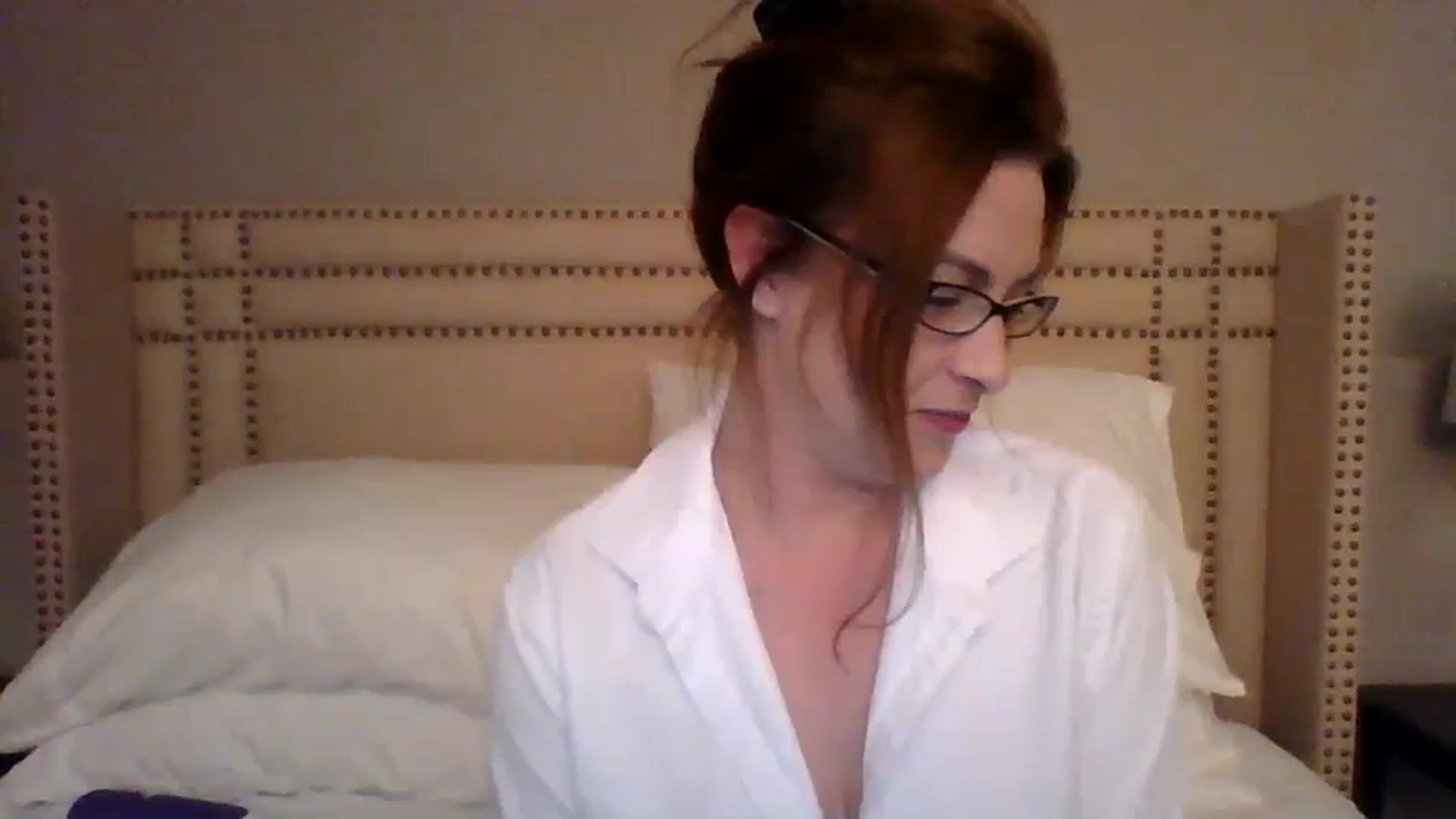 Gallery image thumbnail from AubreyMonroe's myfreecams stream on, 12/16/2023, 04:26 image 3 of 20