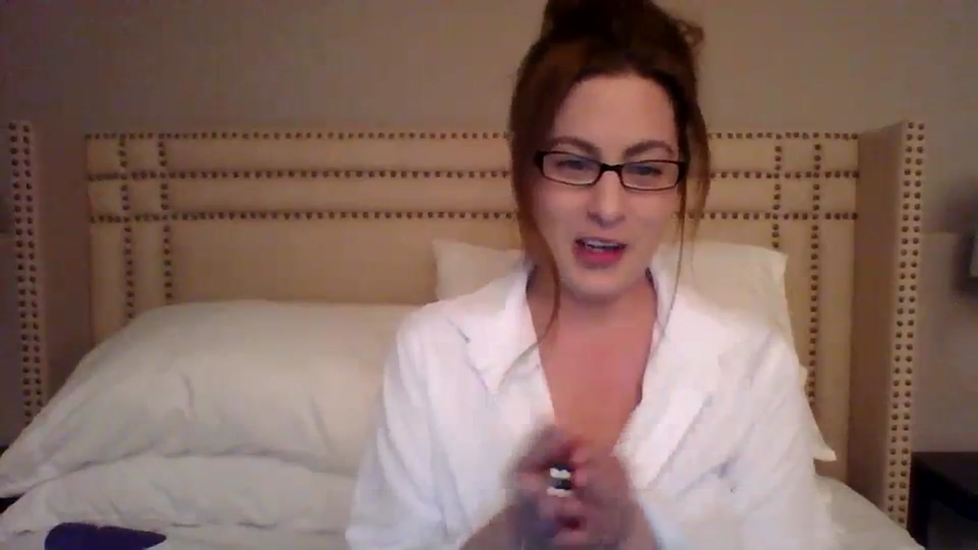 Gallery image thumbnail from AubreyMonroe's myfreecams stream on, 12/16/2023, 04:26 image 7 of 20