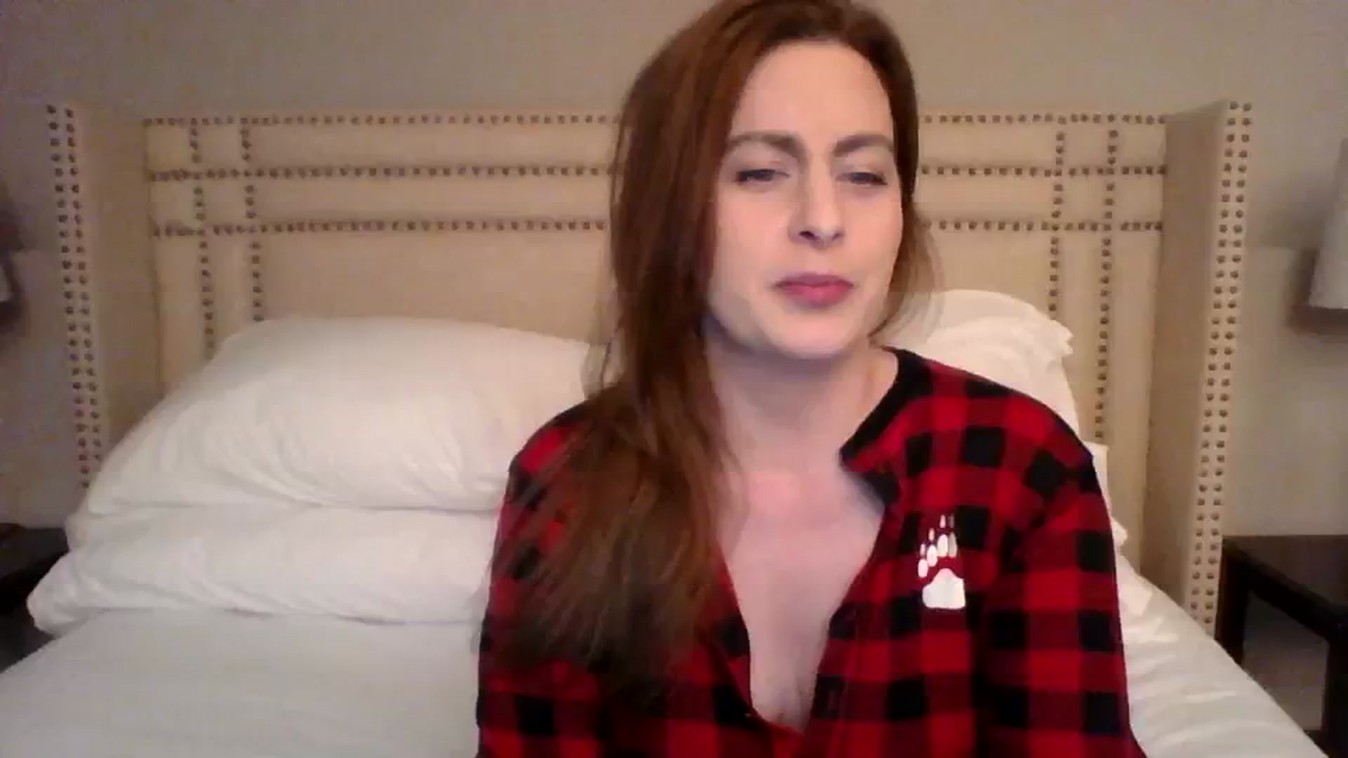 Gallery image thumbnail from AubreyMonroe's myfreecams stream on, 12/19/2023, 03:59 image 15 of 20
