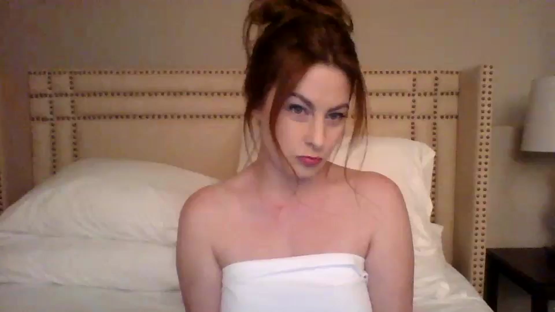 Gallery image thumbnail from AubreyMonroe's myfreecams stream on, 12/20/2023, 03:59 image 1 of 20