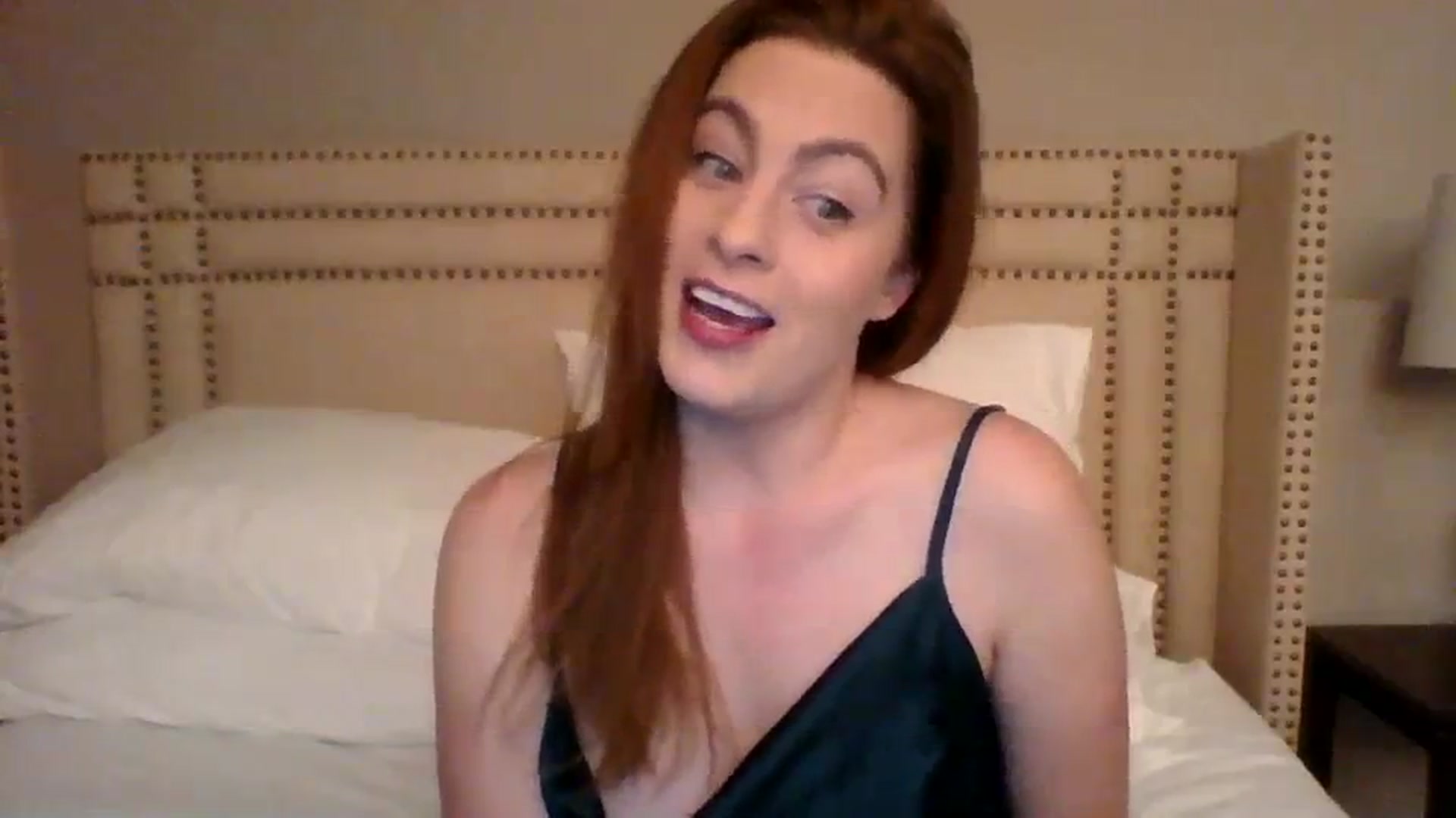 Gallery image thumbnail from AubreyMonroe's myfreecams stream on, 12/31/2023, 03:31 image 9 of 20