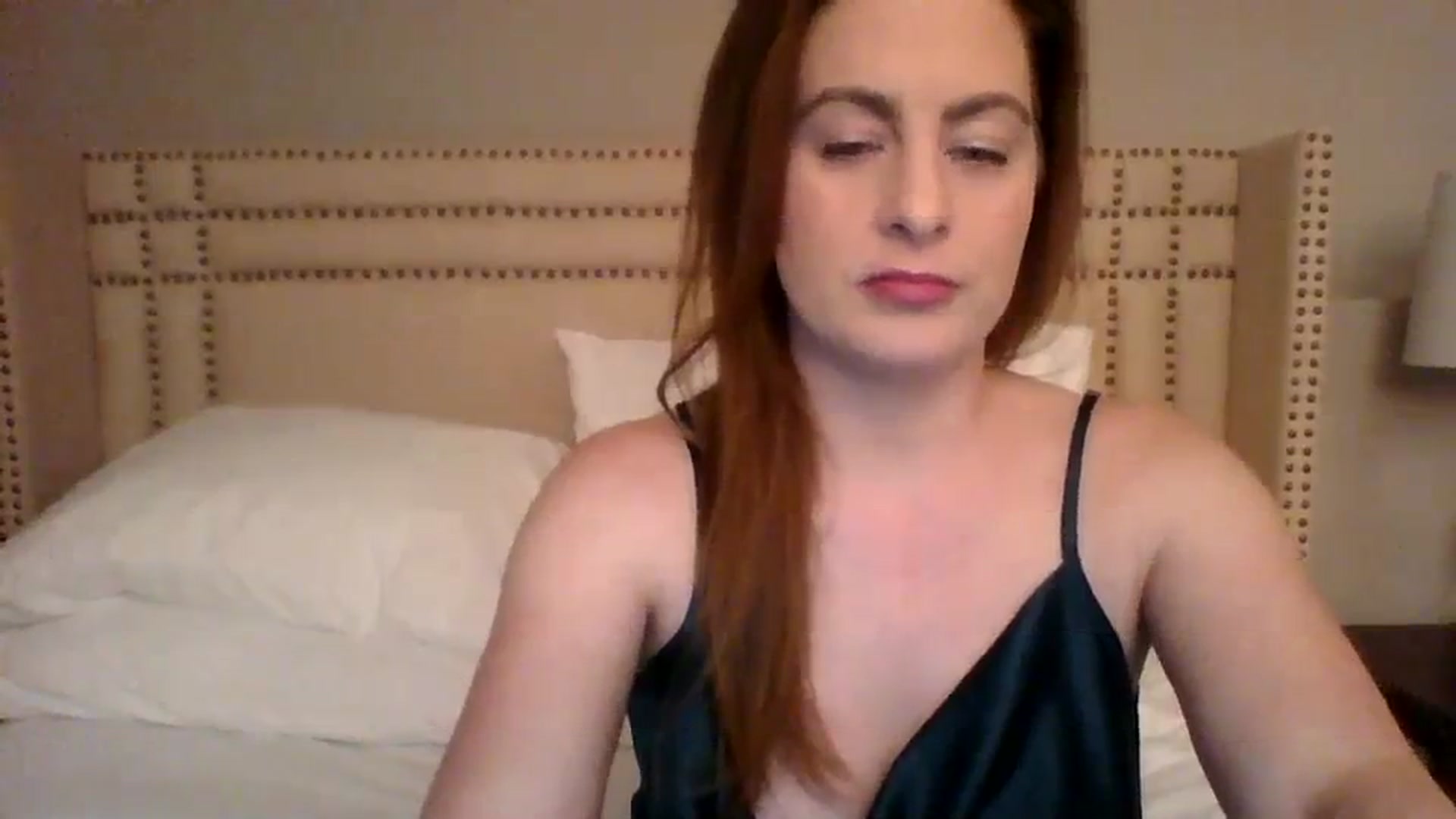 Gallery image thumbnail from AubreyMonroe's myfreecams stream on, 12/31/2023, 03:31 image 13 of 20