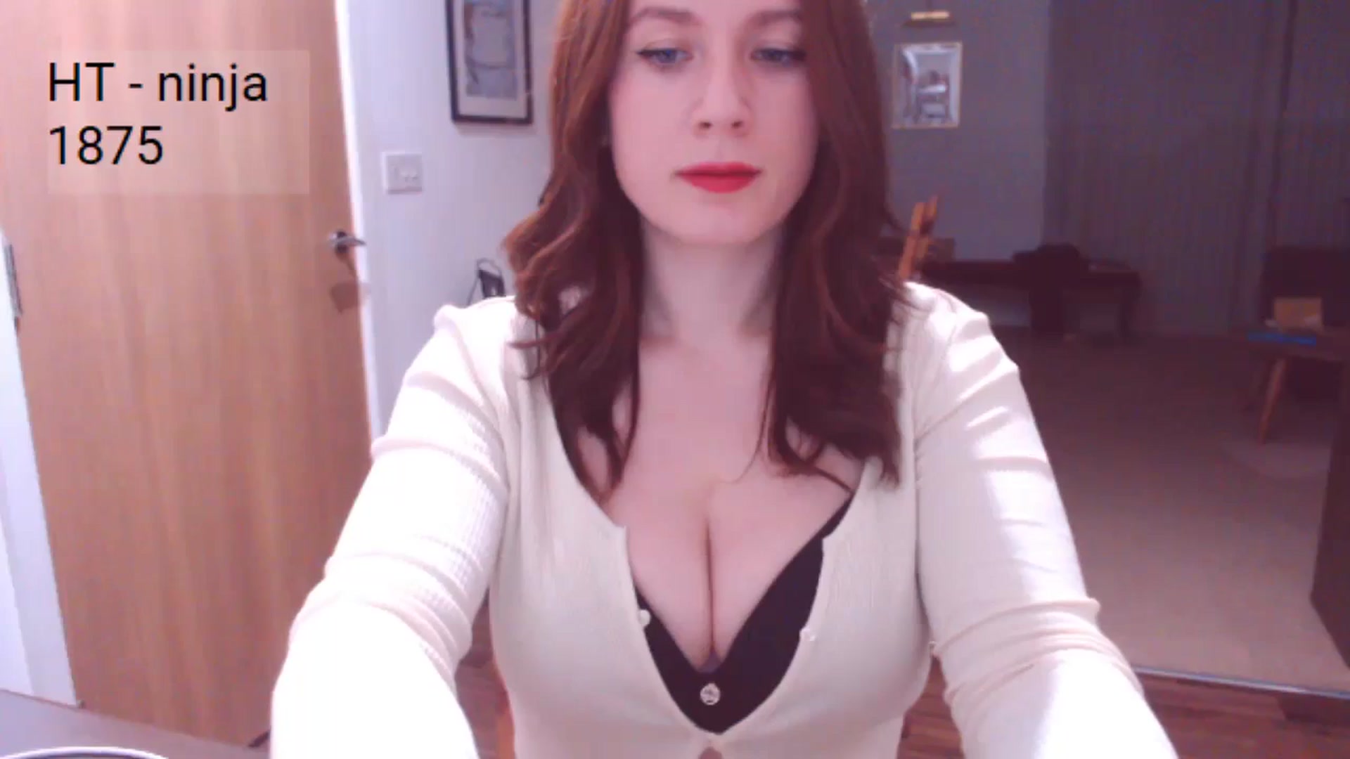 Gallery image thumbnail from AubreyPlza's myfreecams stream on, 03/07/2024, 21:45 image 3 of 20