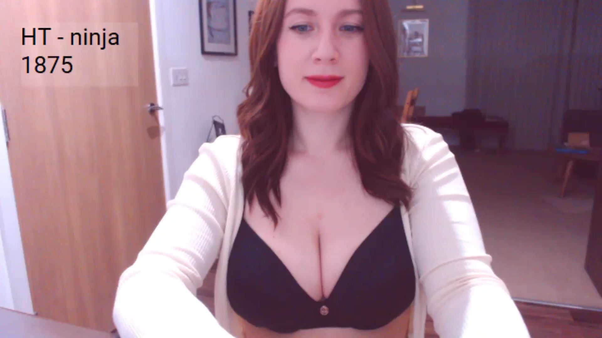 Gallery image thumbnail from AubreyPlza's myfreecams stream on, 03/07/2024, 22:49 image 1 of 20