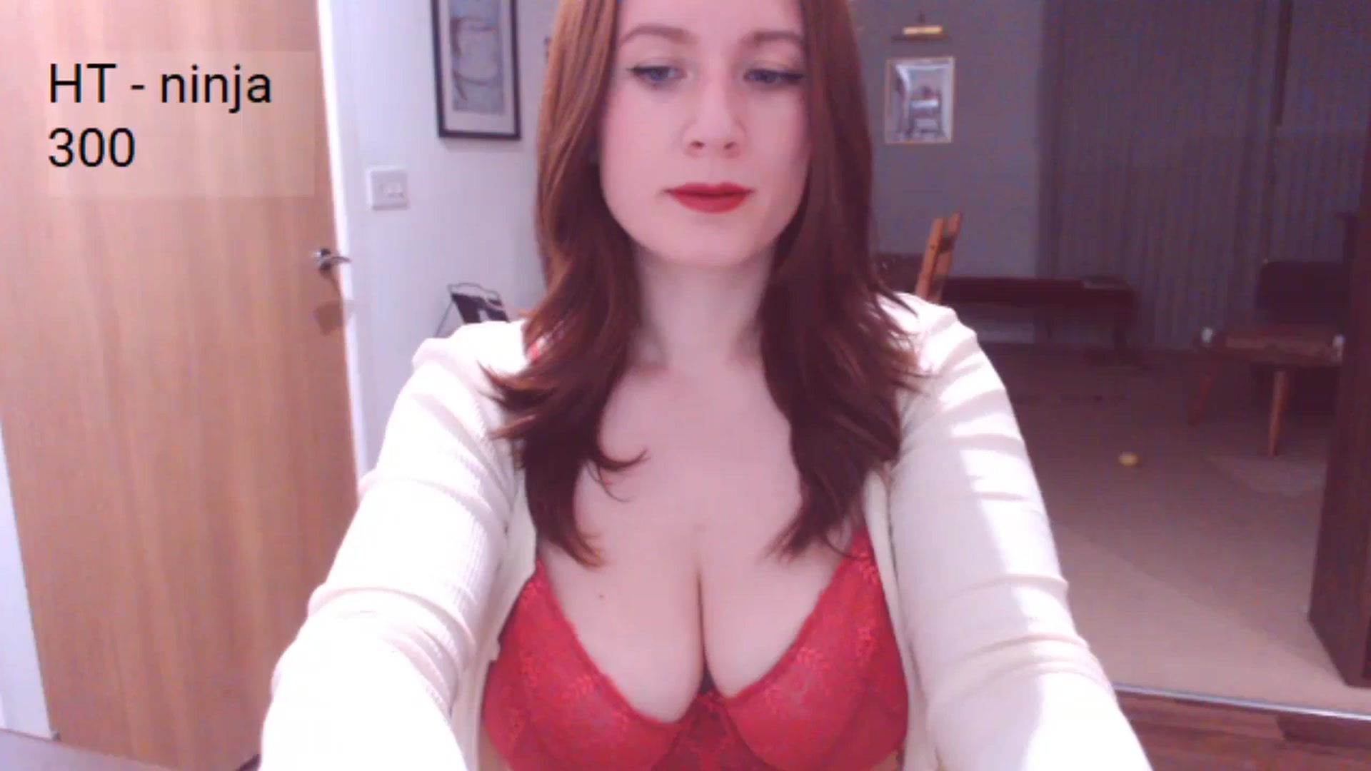Gallery image thumbnail from AubreyPlza's myfreecams stream on, 03/08/2024, 21:50 image 17 of 20
