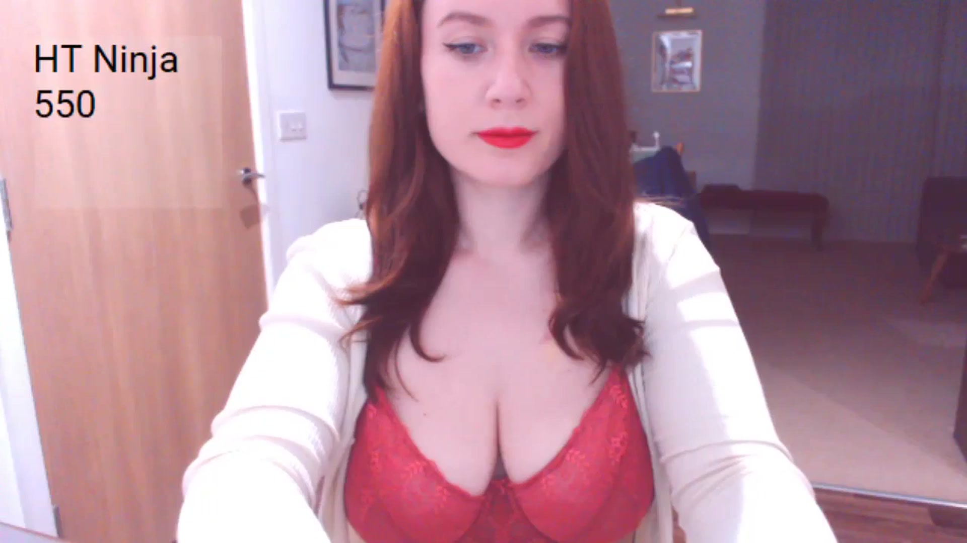 Gallery image thumbnail from AubreyPlza's myfreecams stream on, 04/08/2024, 21:35 image 11 of 20