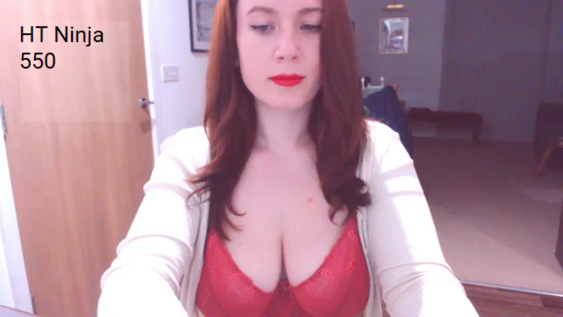 Gallery image thumbnail from AubreyPlza's myfreecams stream on, 04/08/2024, 21:35 image 6 of 20