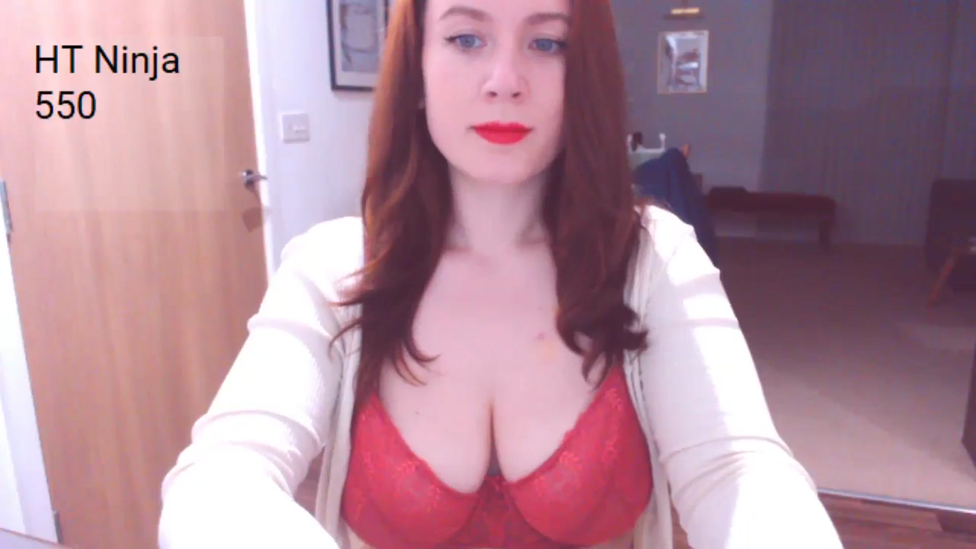 Gallery image thumbnail from AubreyPlza's myfreecams stream on, 04/08/2024, 21:35 image 4 of 20