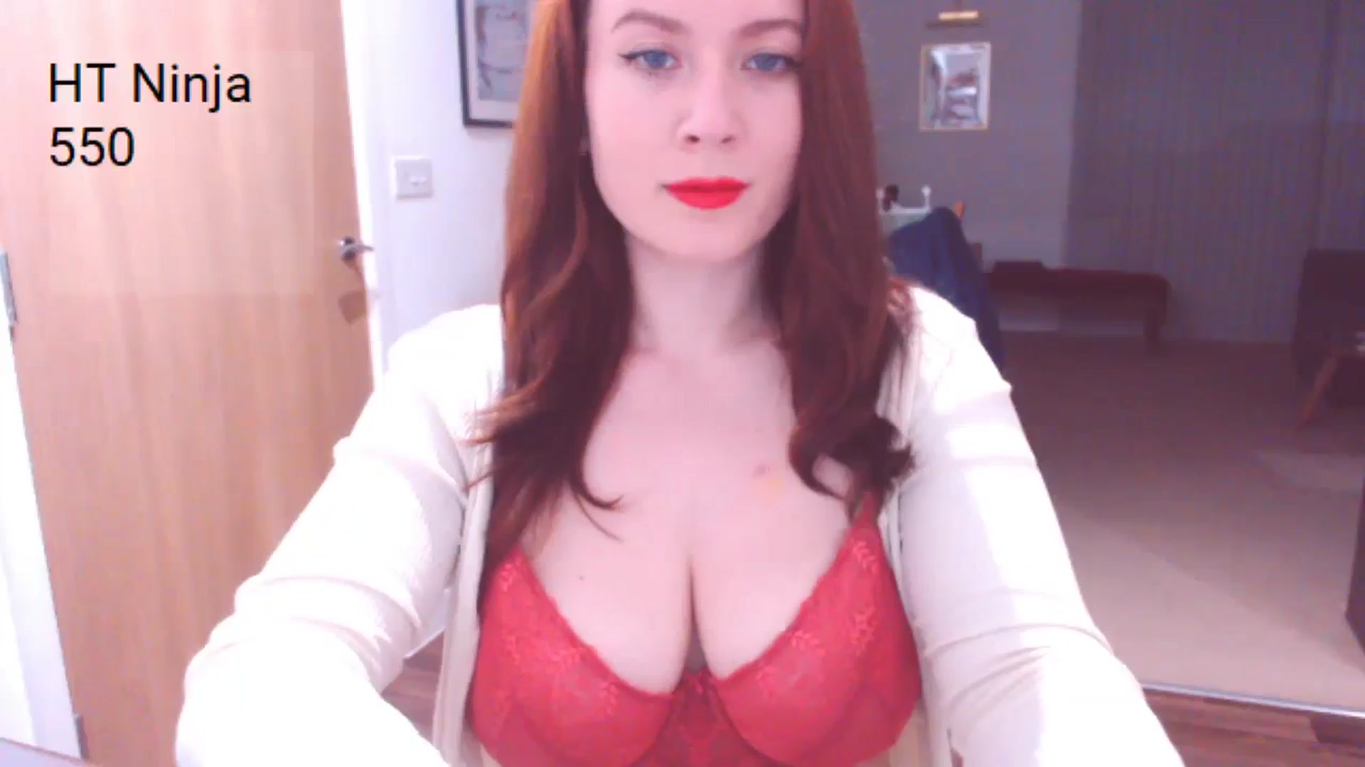 Gallery image thumbnail from AubreyPlza's myfreecams stream on, 04/08/2024, 21:35 image 3 of 20