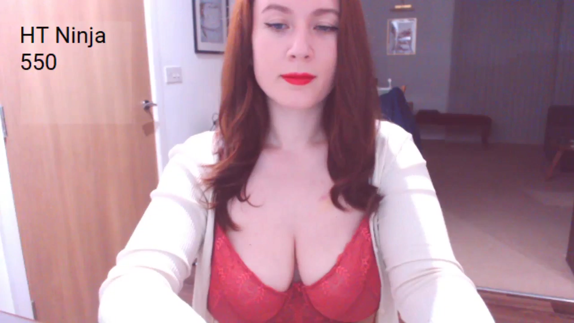 Gallery image thumbnail from AubreyPlza's myfreecams stream on, 04/08/2024, 21:35 image 14 of 20