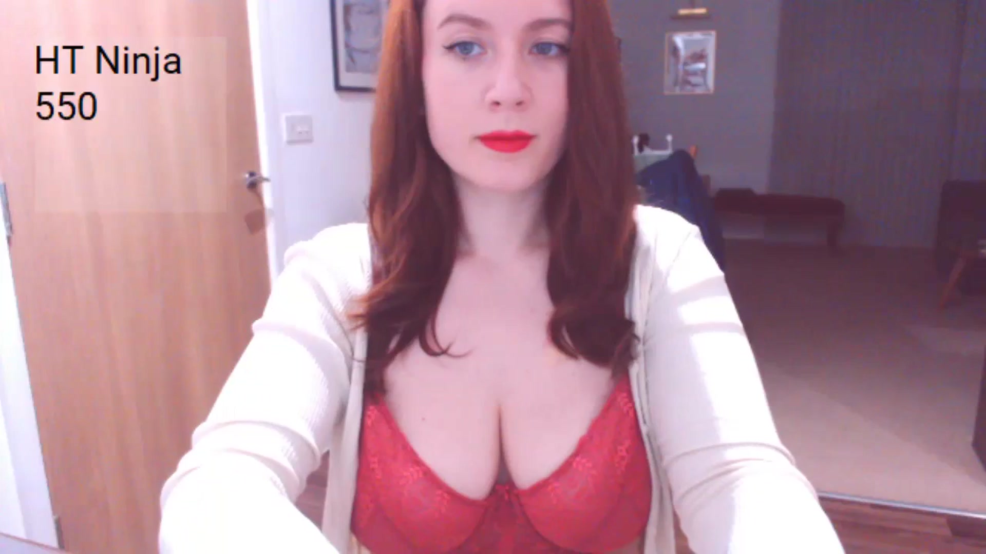 Gallery image thumbnail from AubreyPlza's myfreecams stream on, 04/08/2024, 21:35 image 15 of 20