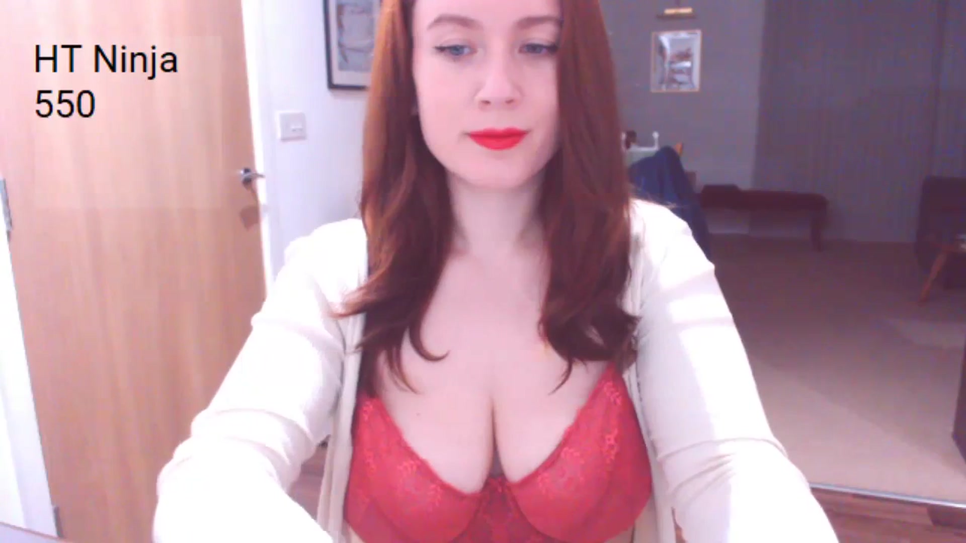 Gallery image thumbnail from AubreyPlza's myfreecams stream on, 04/08/2024, 21:35 image 9 of 20