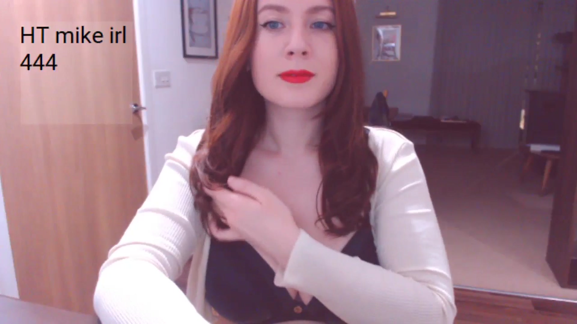 Gallery image thumbnail from AubreyPlza's myfreecams stream on, 05/01/2024, 21:20 image 14 of 20