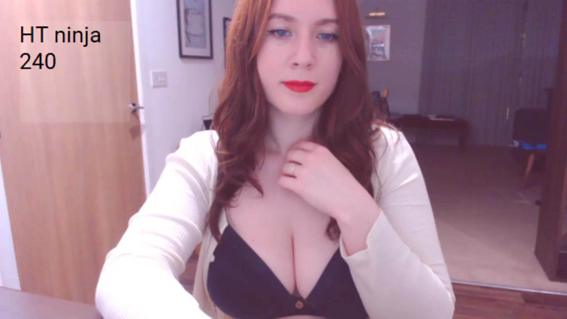 Gallery image thumbnail from AubreyPlza's myfreecams stream on, 05/03/2024, 21:34 image 5 of 20