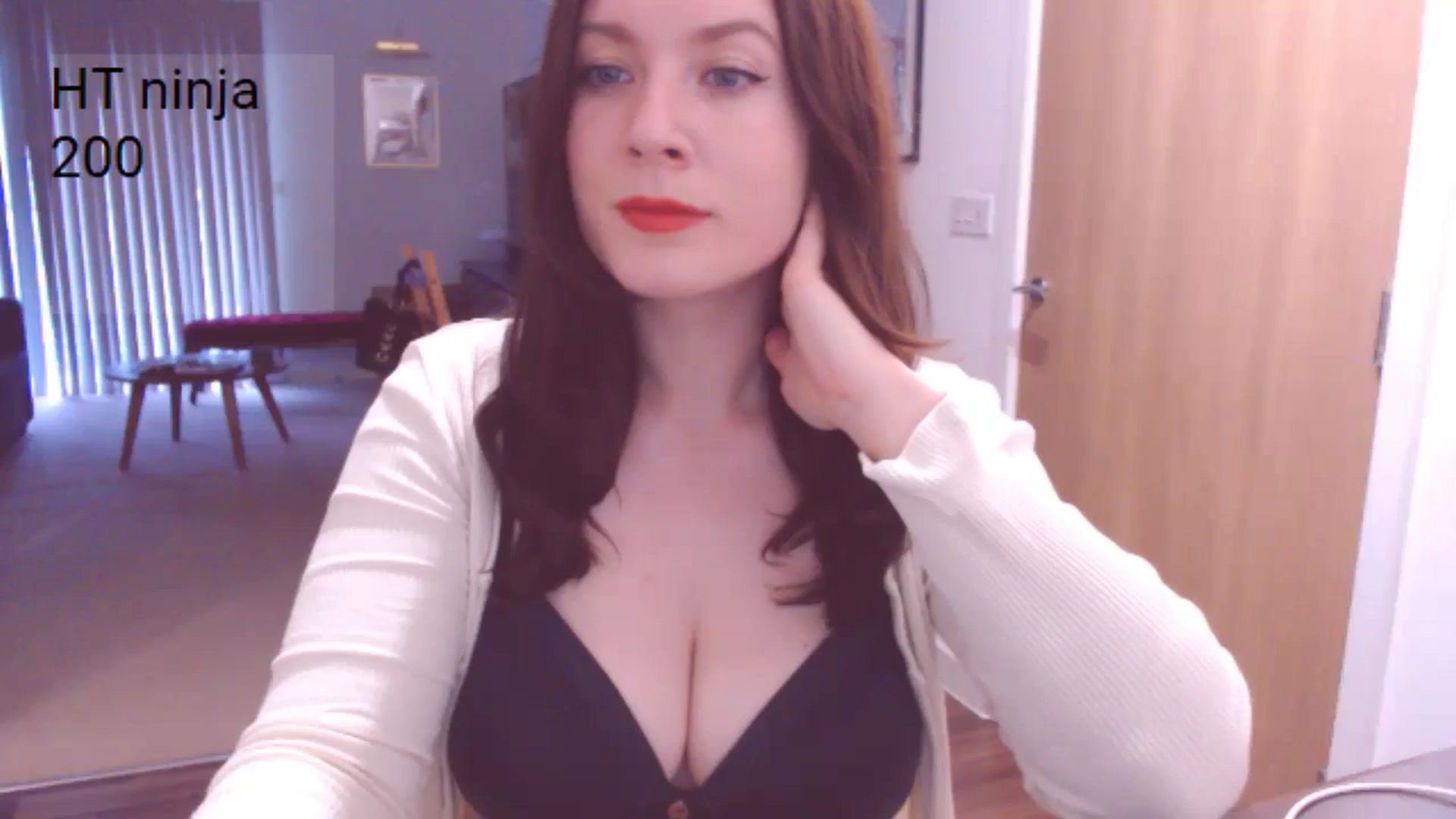 Gallery image thumbnail from AubreyPlza's myfreecams stream on, 06/09/2024, 20:00 image 1 of 20
