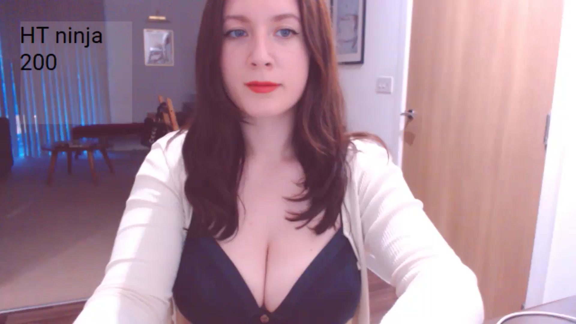 Gallery image thumbnail from AubreyPlza's myfreecams stream on, 06/09/2024, 20:52 image 1 of 20