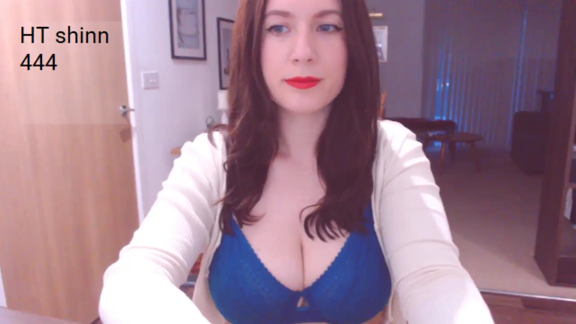 Gallery image thumbnail from AubreyPlza's myfreecams stream on, 06/13/2024, 20:34 image 19 of 20