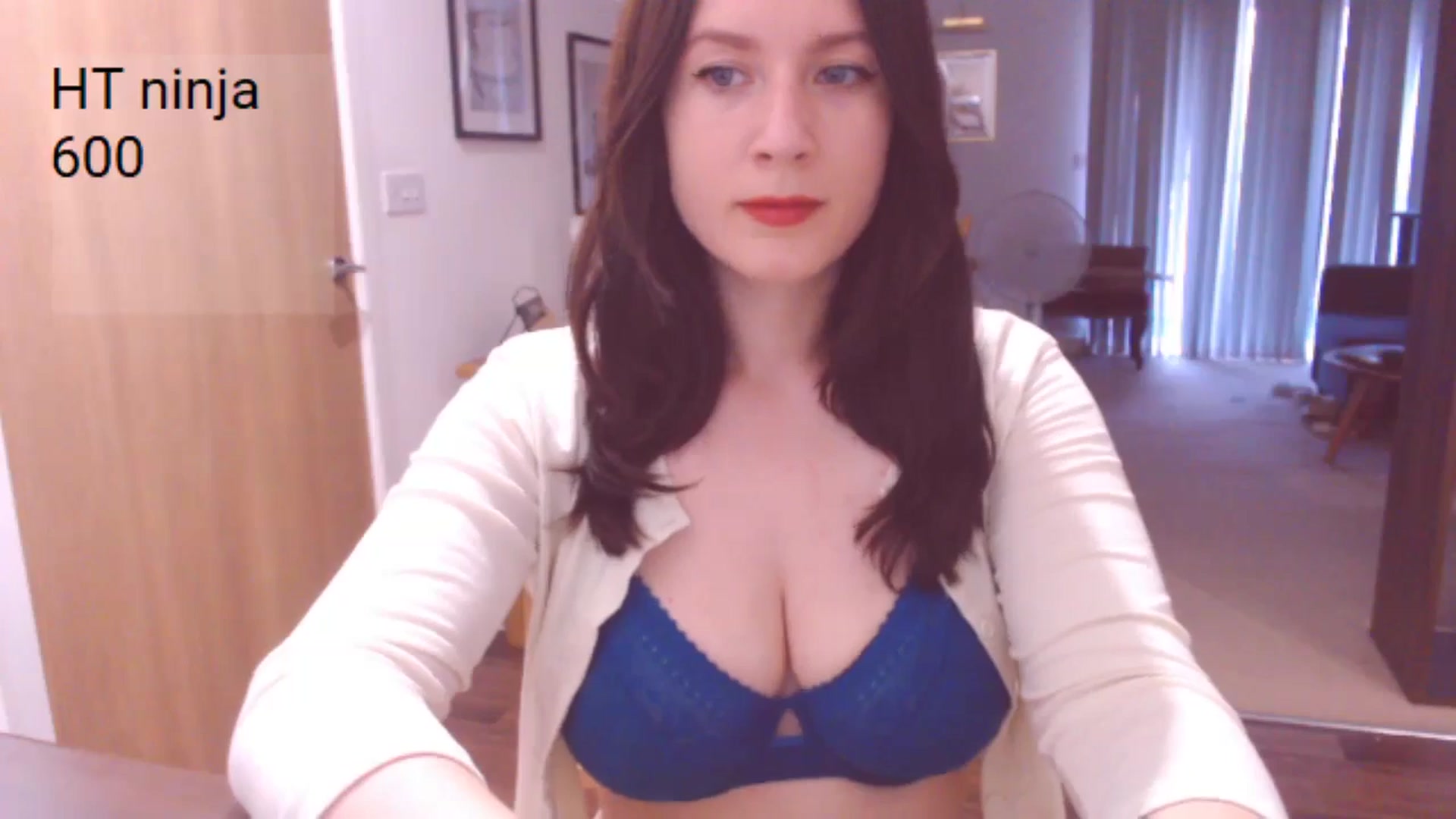 Gallery image thumbnail from AubreyPlza's myfreecams stream on, 06/27/2024, 20:24 image 3 of 20