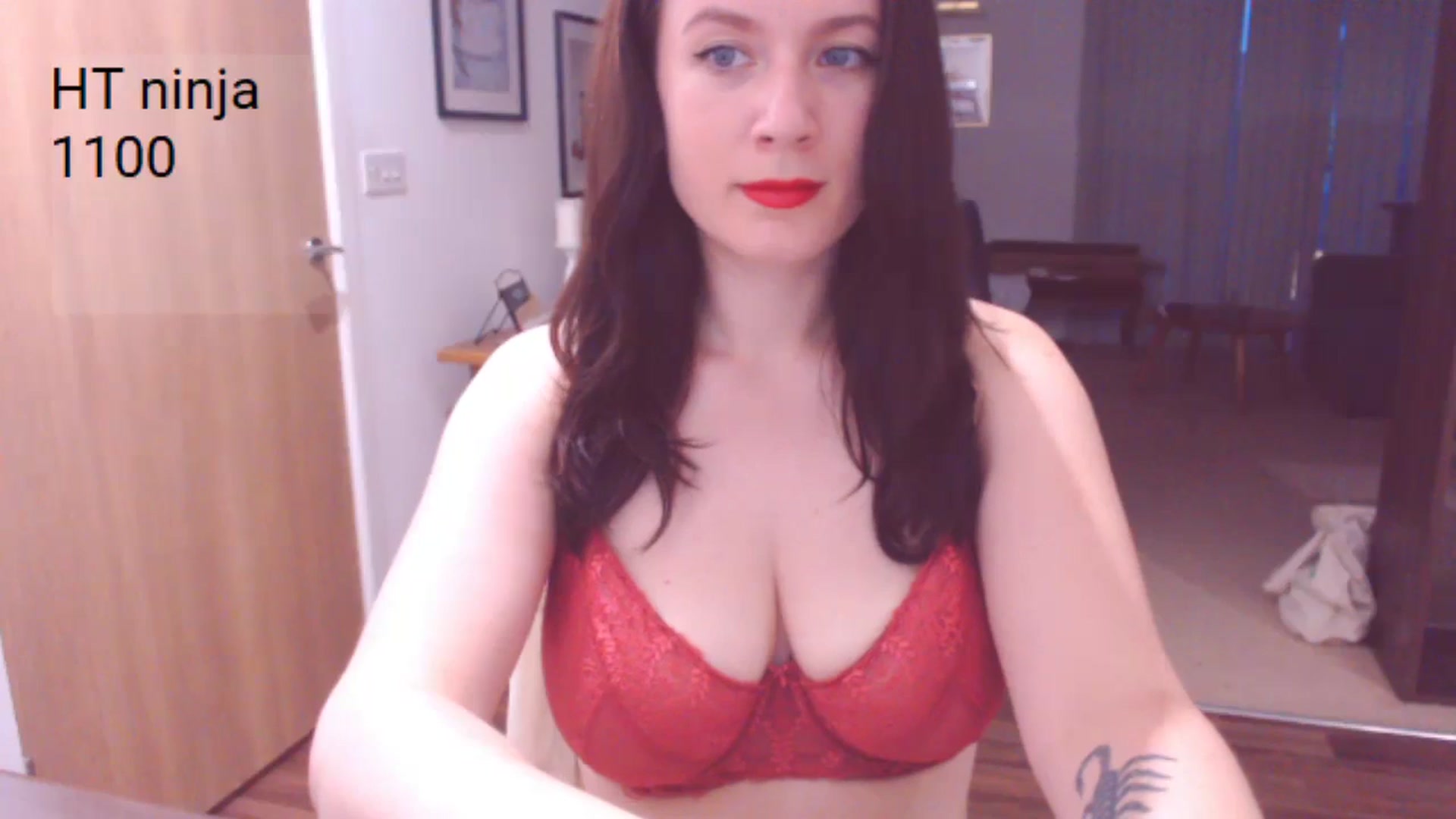 Gallery image thumbnail from AubreyPlza's myfreecams stream on, 06/30/2024, 20:45 image 11 of 20