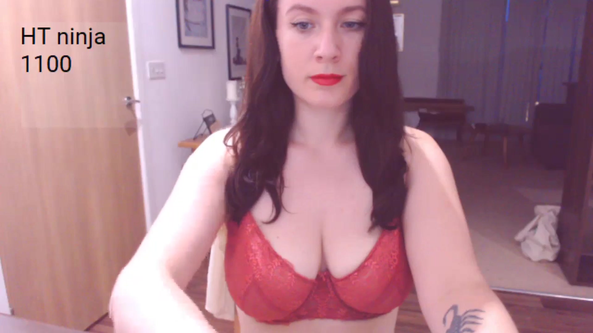 Gallery image thumbnail from AubreyPlza's myfreecams stream on, 06/30/2024, 20:45 image 20 of 20