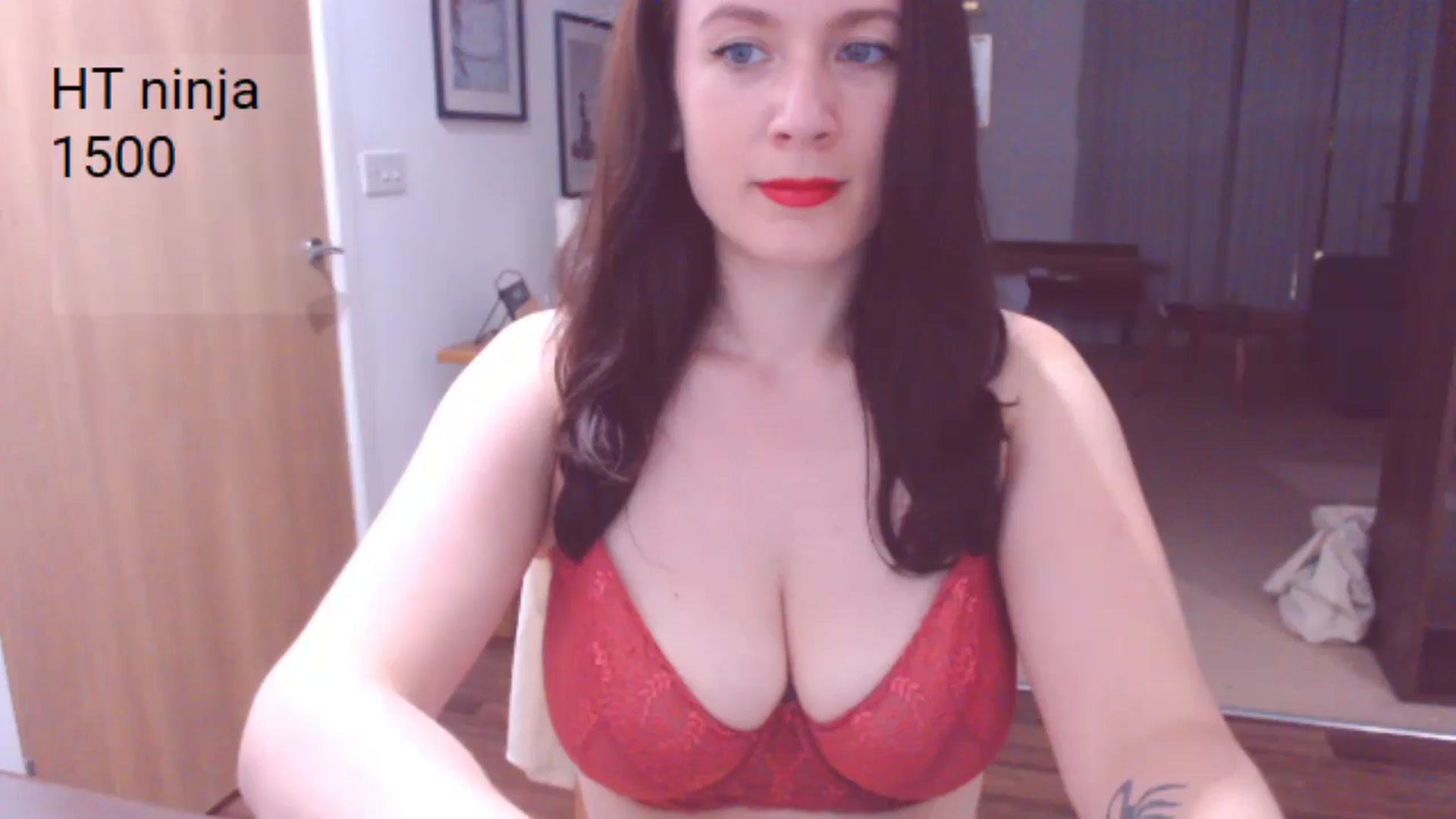 Gallery image thumbnail from AubreyPlza's myfreecams stream on, 06/30/2024, 21:41 image 1 of 20