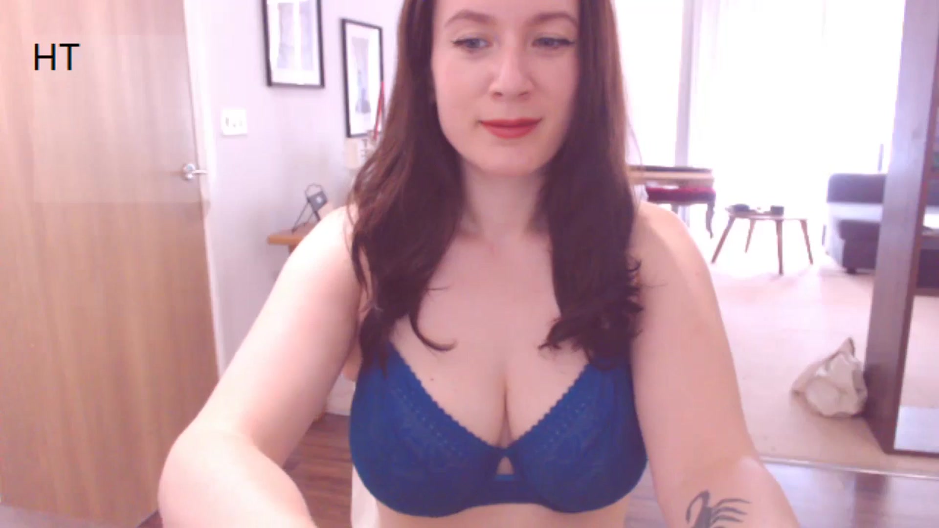 Gallery image thumbnail from AubreyPlza's myfreecams stream on, 07/01/2024, 11:22 image 3 of 20