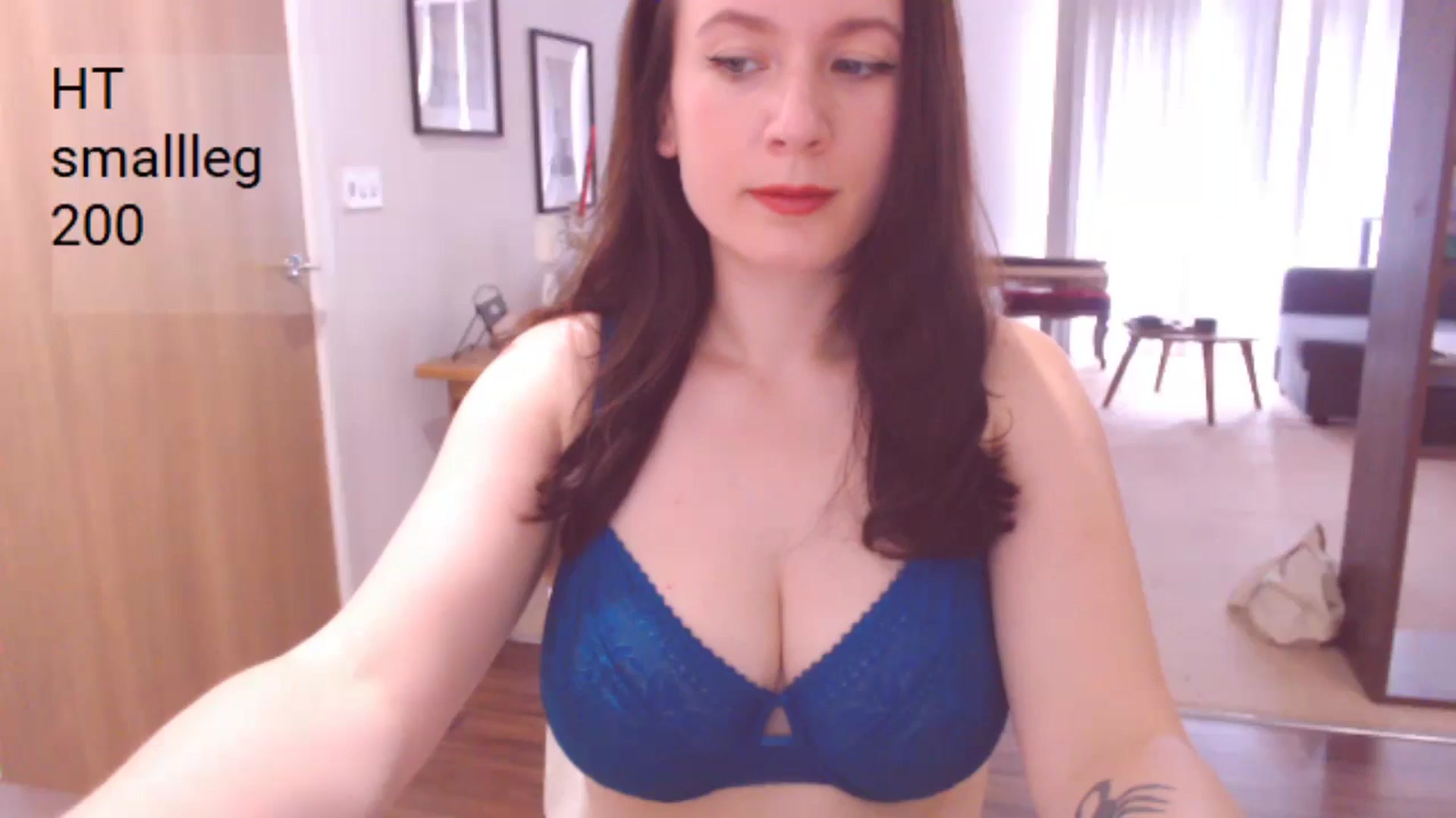 Gallery image thumbnail from AubreyPlza's myfreecams stream on, 07/01/2024, 11:22 image 10 of 20
