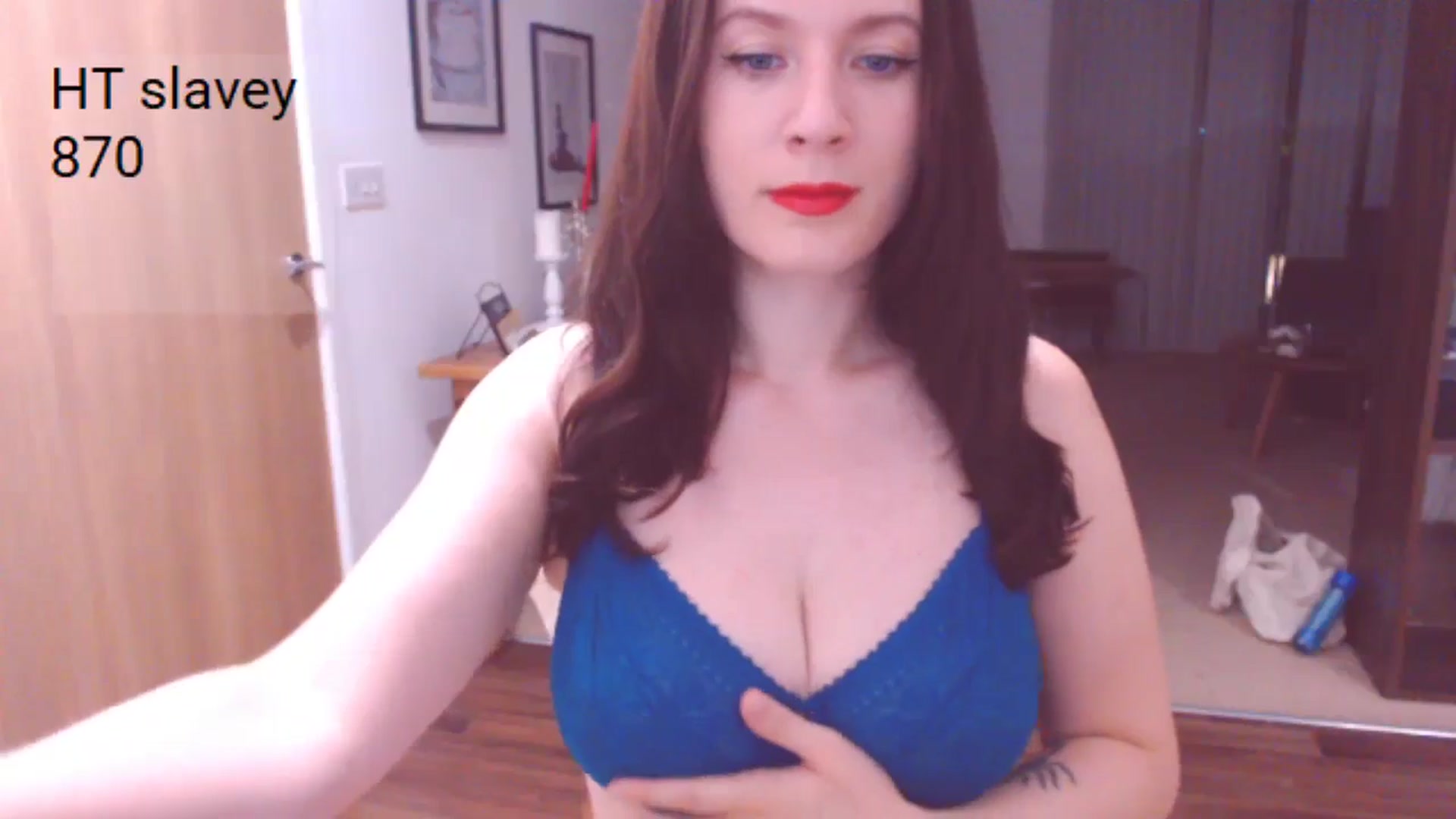 Gallery image thumbnail from AubreyPlza's myfreecams stream on, 07/01/2024, 21:48 image 15 of 20