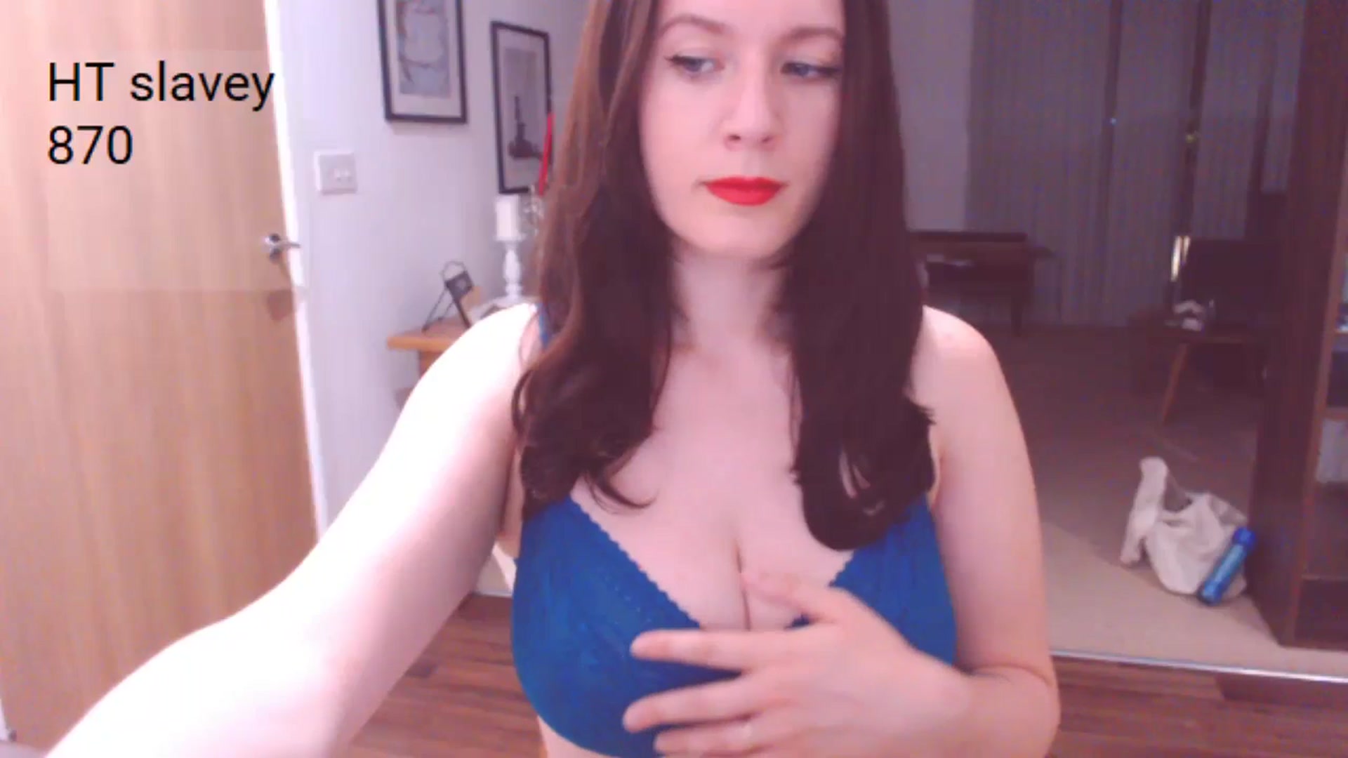 Gallery image thumbnail from AubreyPlza's myfreecams stream on, 07/01/2024, 21:48 image 12 of 20