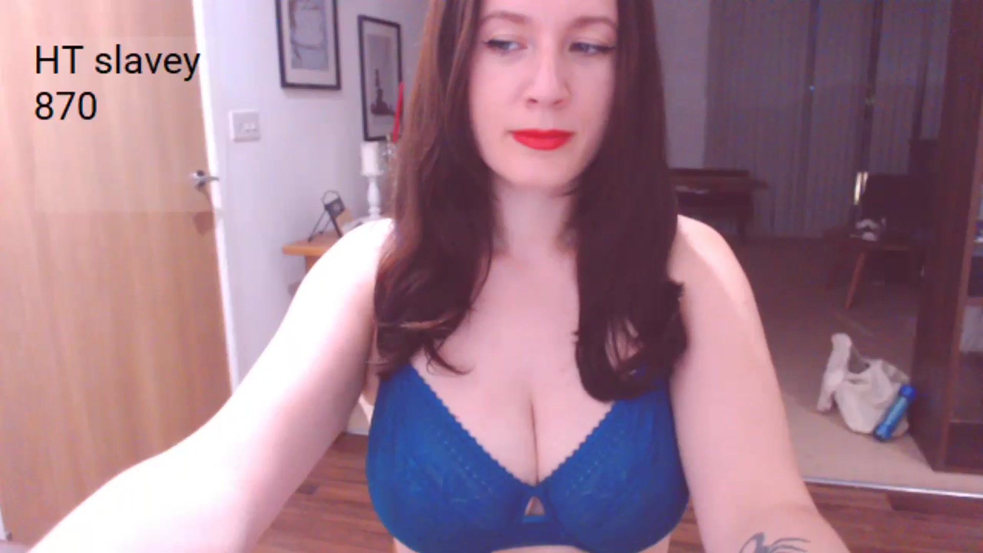 Gallery image thumbnail from AubreyPlza's myfreecams stream on, 07/01/2024, 21:48 image 8 of 20
