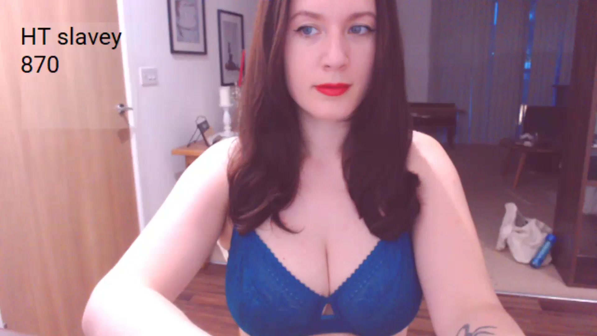 Gallery image thumbnail from AubreyPlza's myfreecams stream on, 07/01/2024, 21:48 image 2 of 20