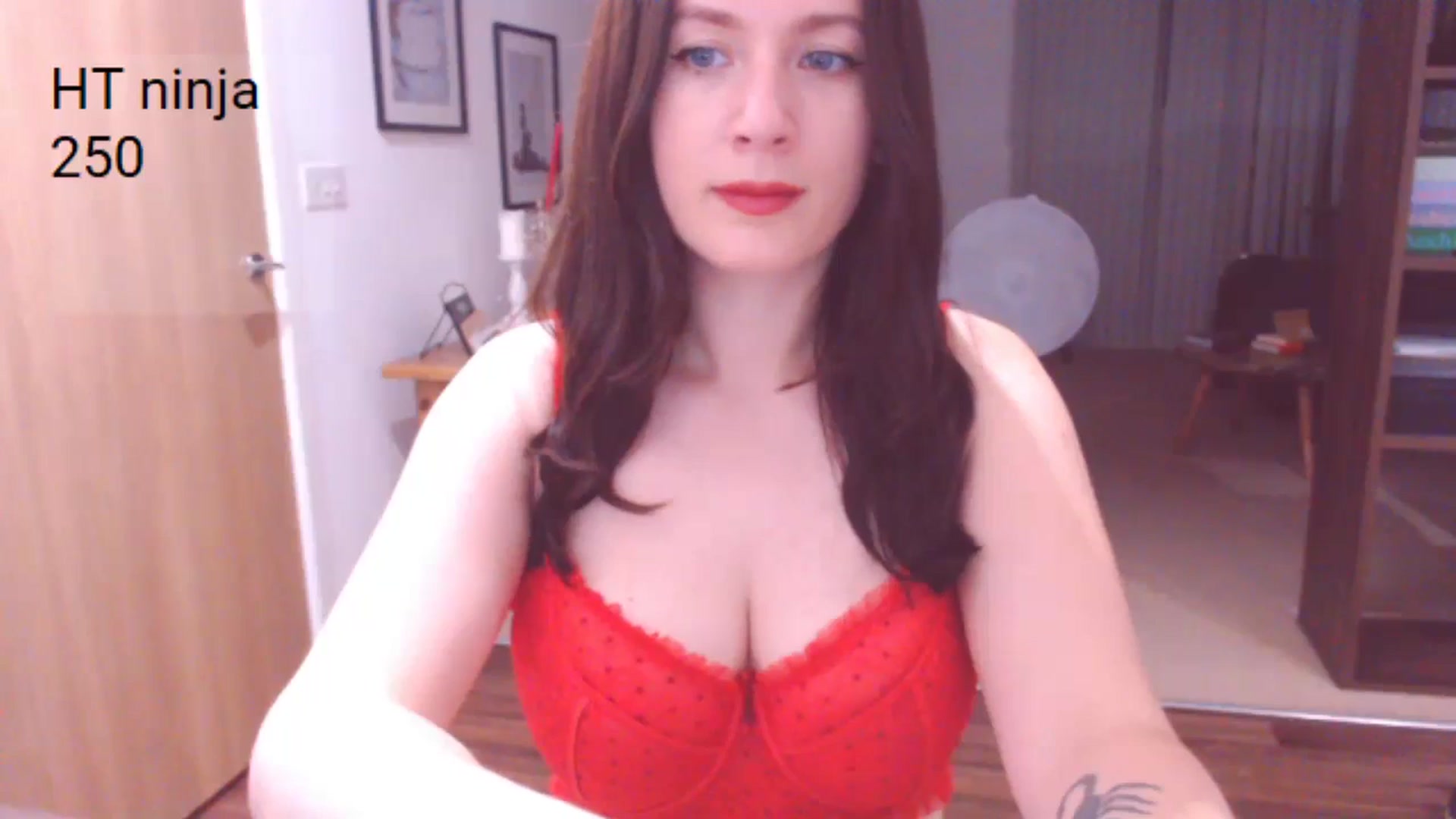 Gallery image thumbnail from AubreyPlza's myfreecams stream on, 07/03/2024, 21:36 image 19 of 20