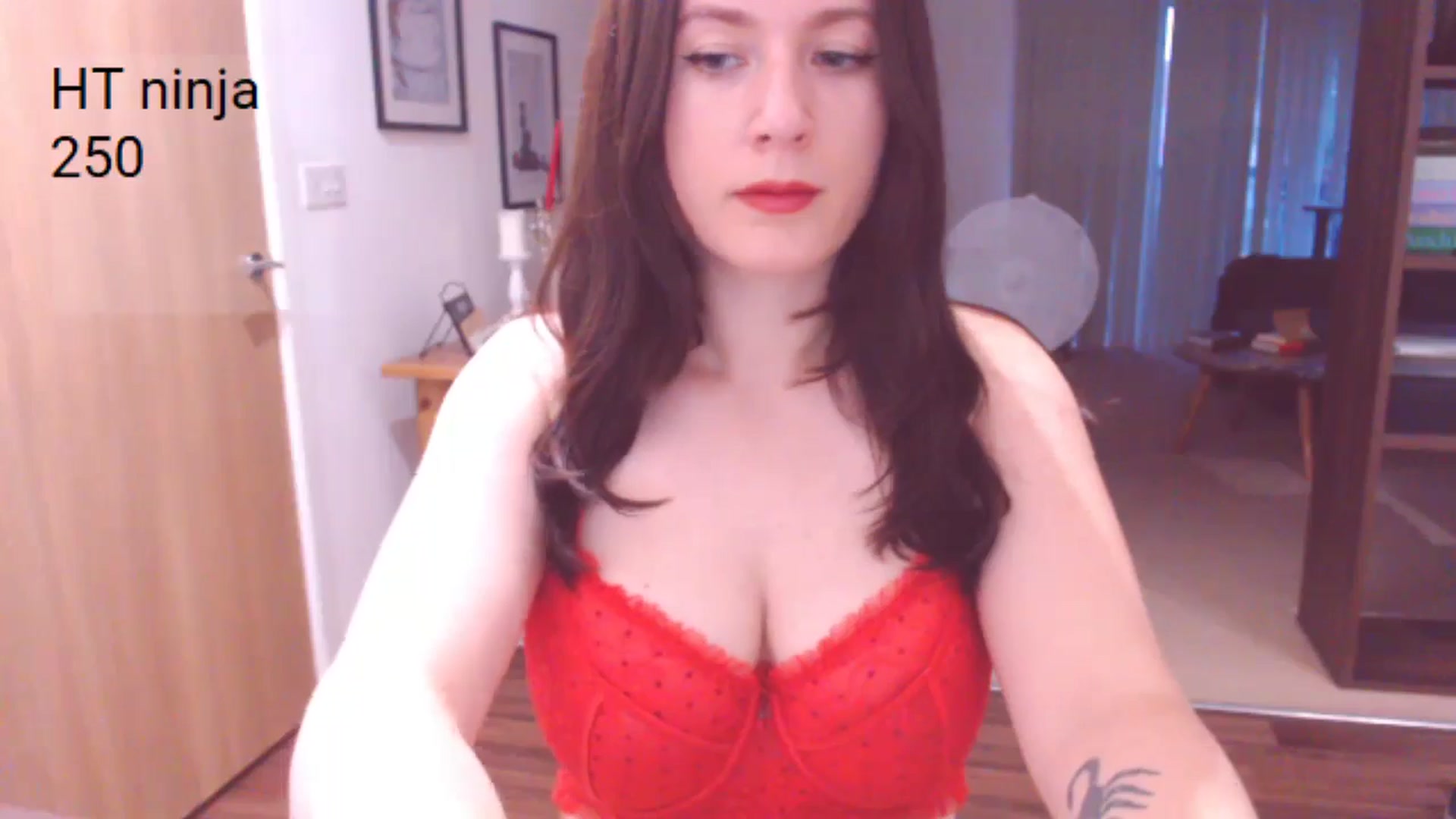 Gallery image thumbnail from AubreyPlza's myfreecams stream on, 07/03/2024, 21:36 image 6 of 20