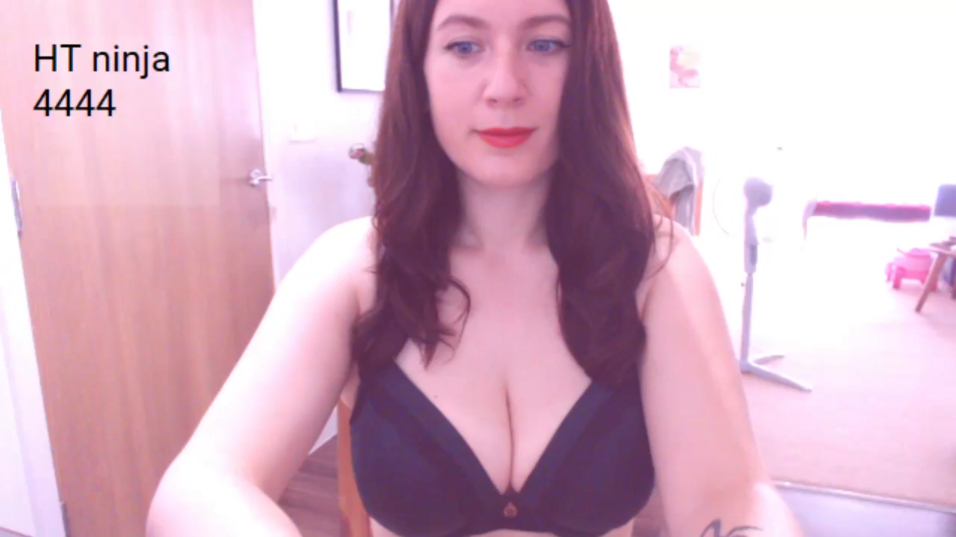 Gallery image thumbnail from AubreyPlza's myfreecams stream on, 07/24/2024, 08:17 image 20 of 20
