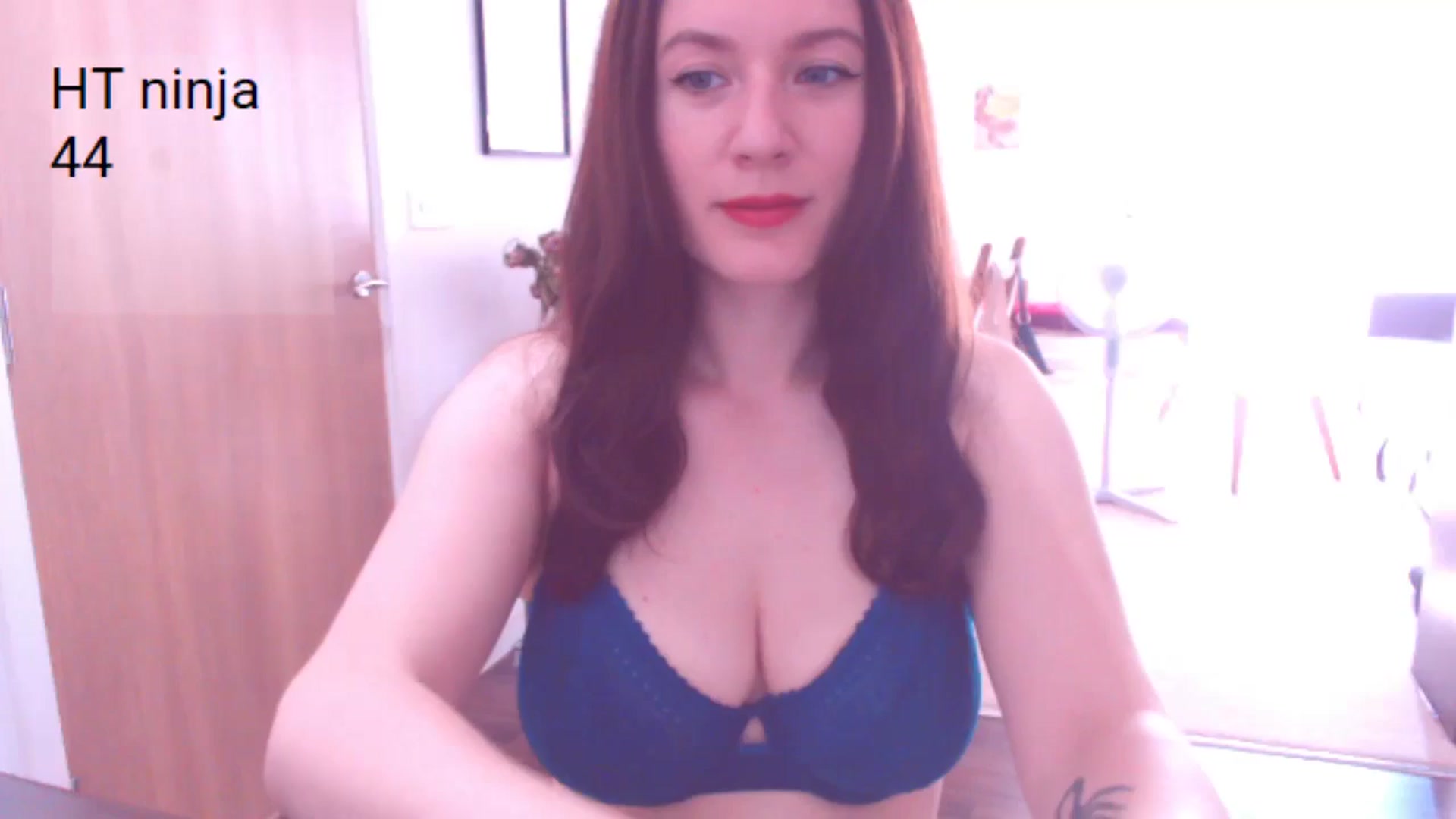 Gallery image thumbnail from AubreyPlza's myfreecams stream on, 07/29/2024, 07:46 image 1 of 20