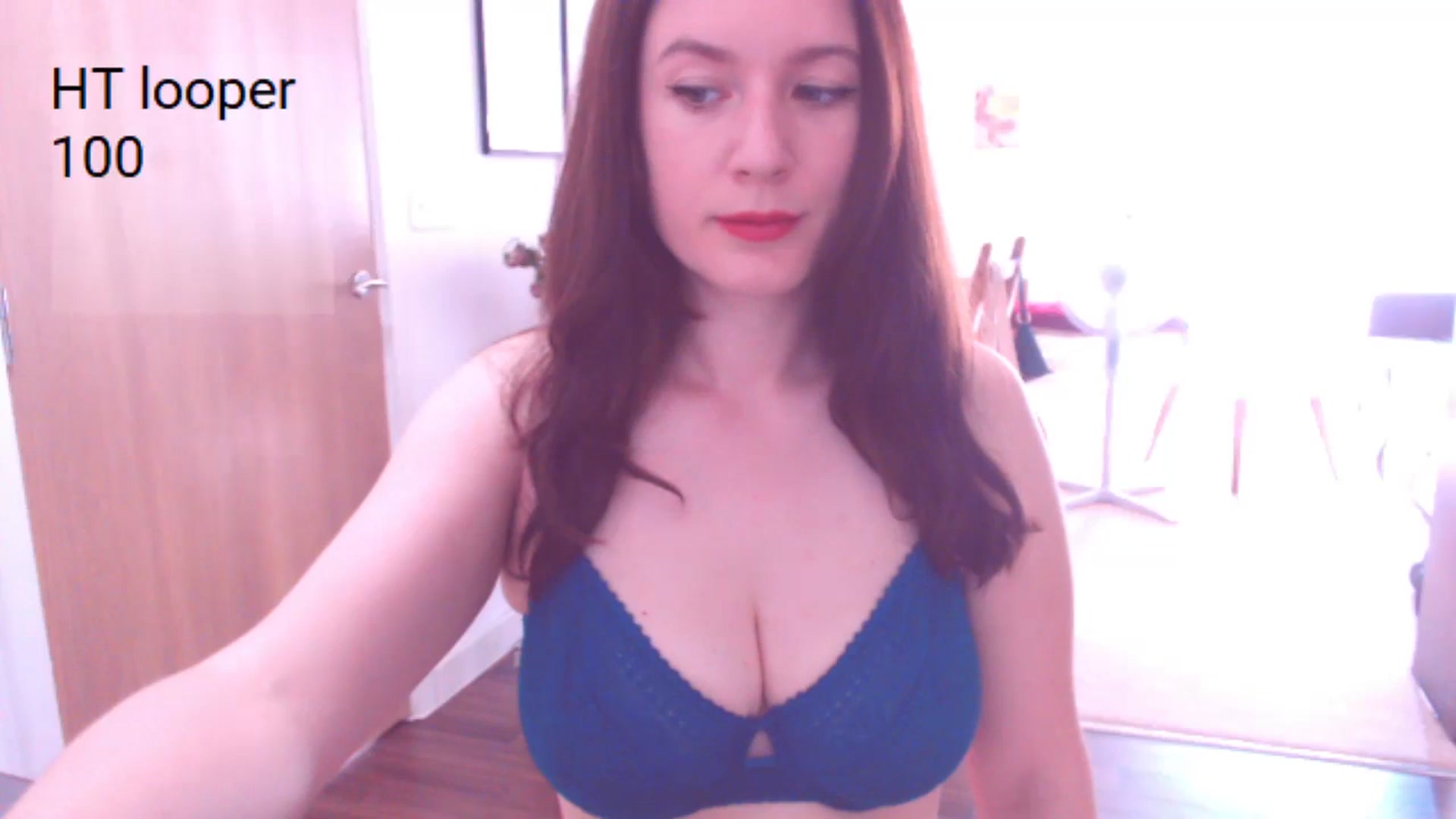 Gallery image thumbnail from AubreyPlza's myfreecams stream on, 07/29/2024, 07:46 image 11 of 20