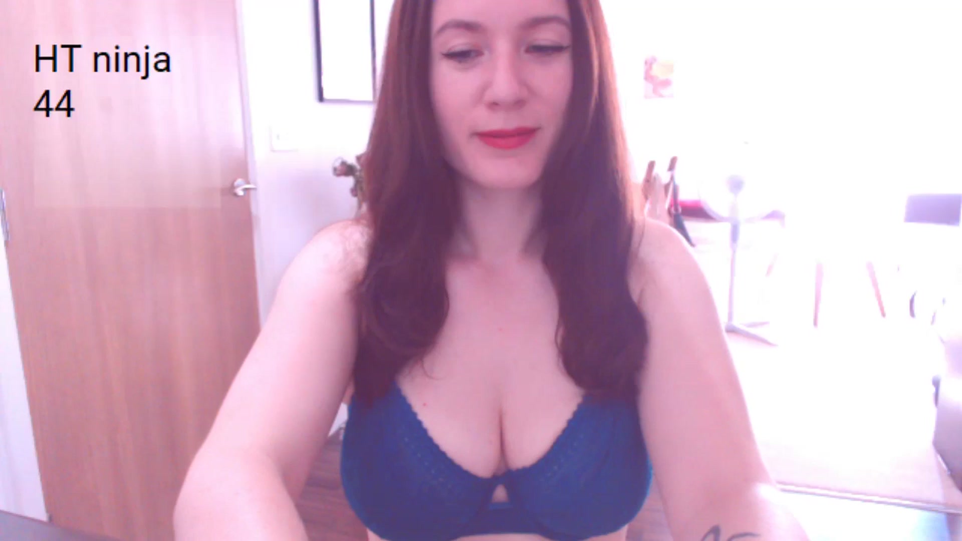 Gallery image thumbnail from AubreyPlza's myfreecams stream on, 07/29/2024, 07:46 image 2 of 20